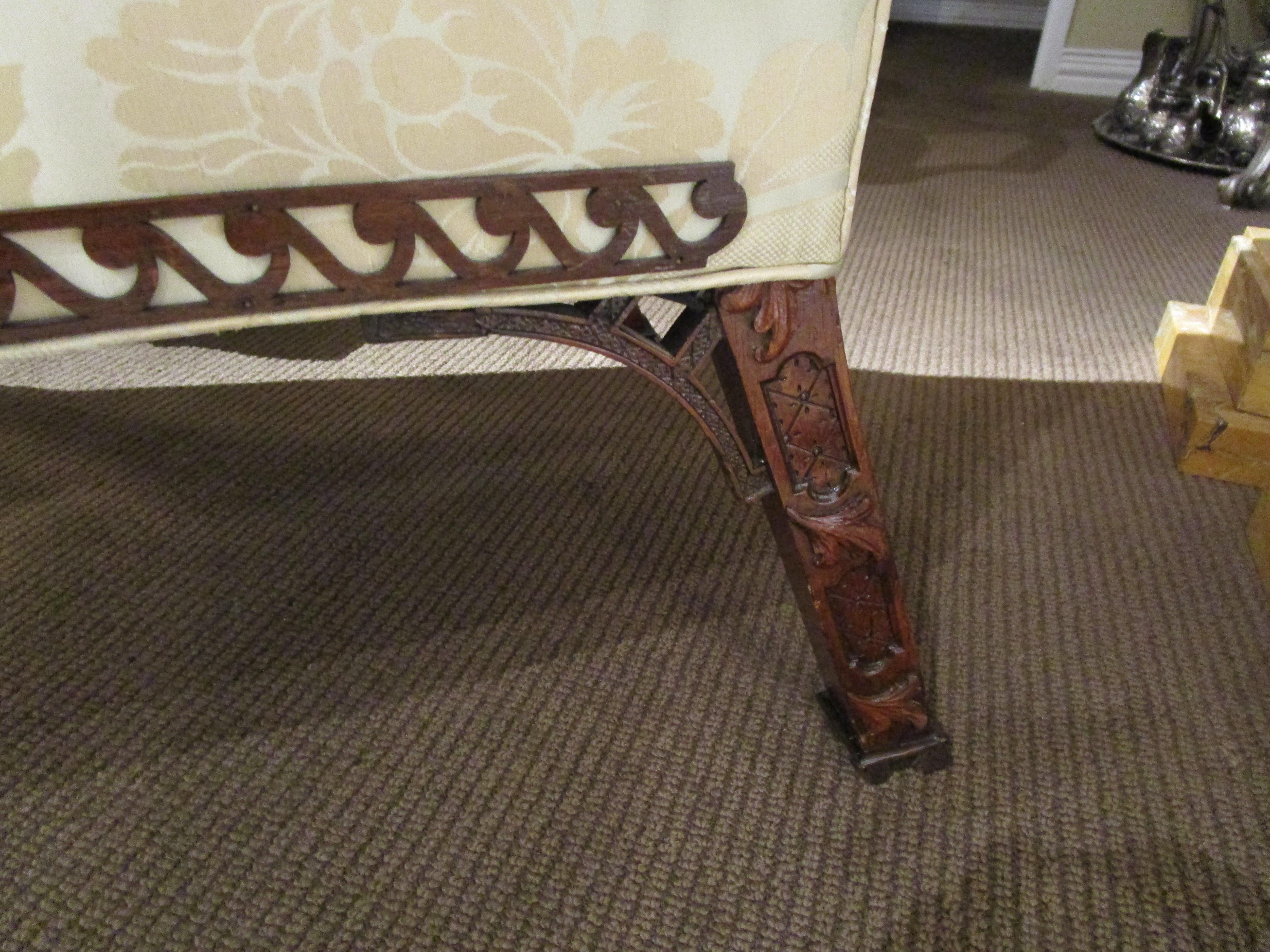 Un par de finas sillas chinas Chippendale de caoba Gainsborough del siglo XIX en venta 1