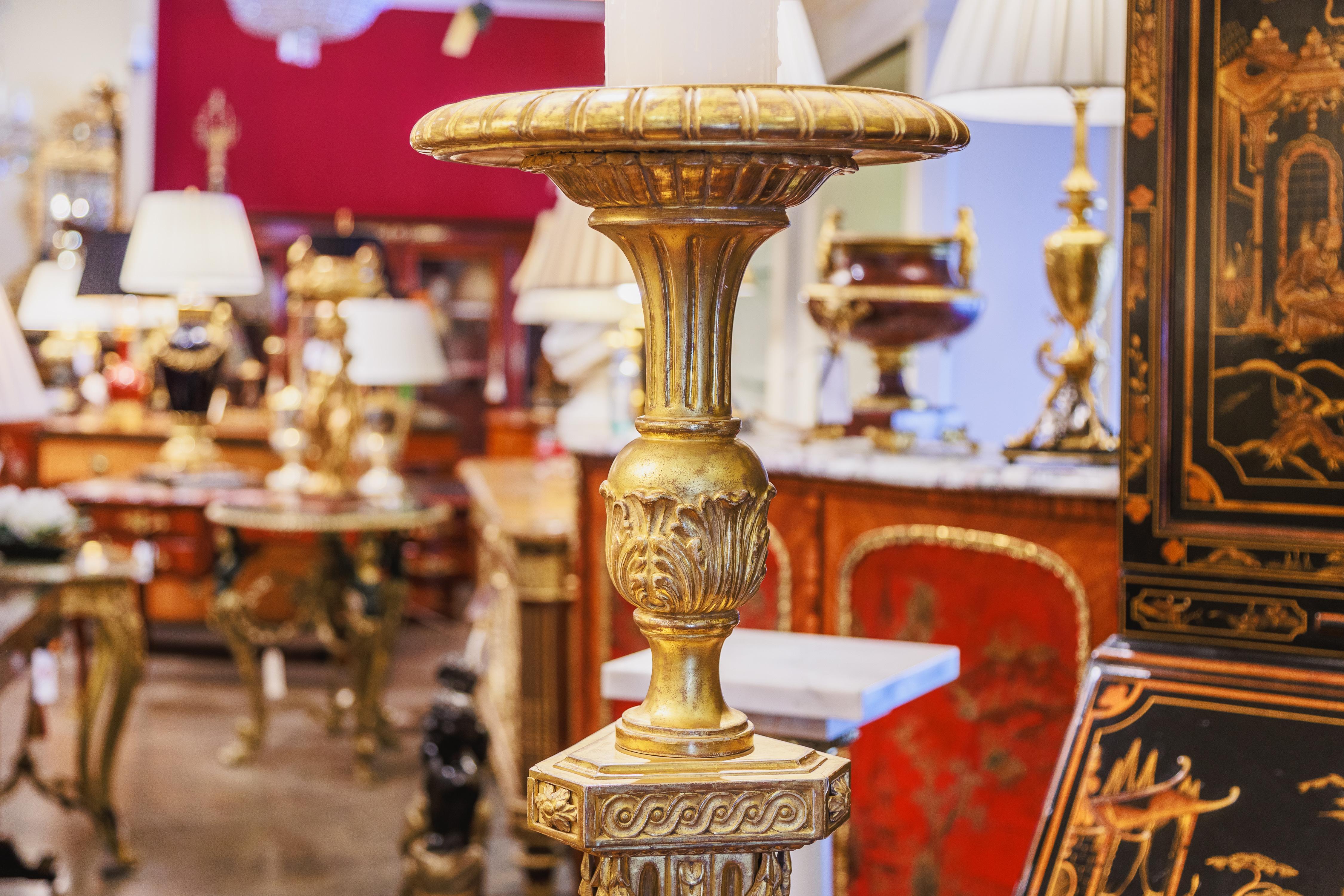 George III A  fine pair of 19th century George 111 gilt torchiere floor lamps For Sale