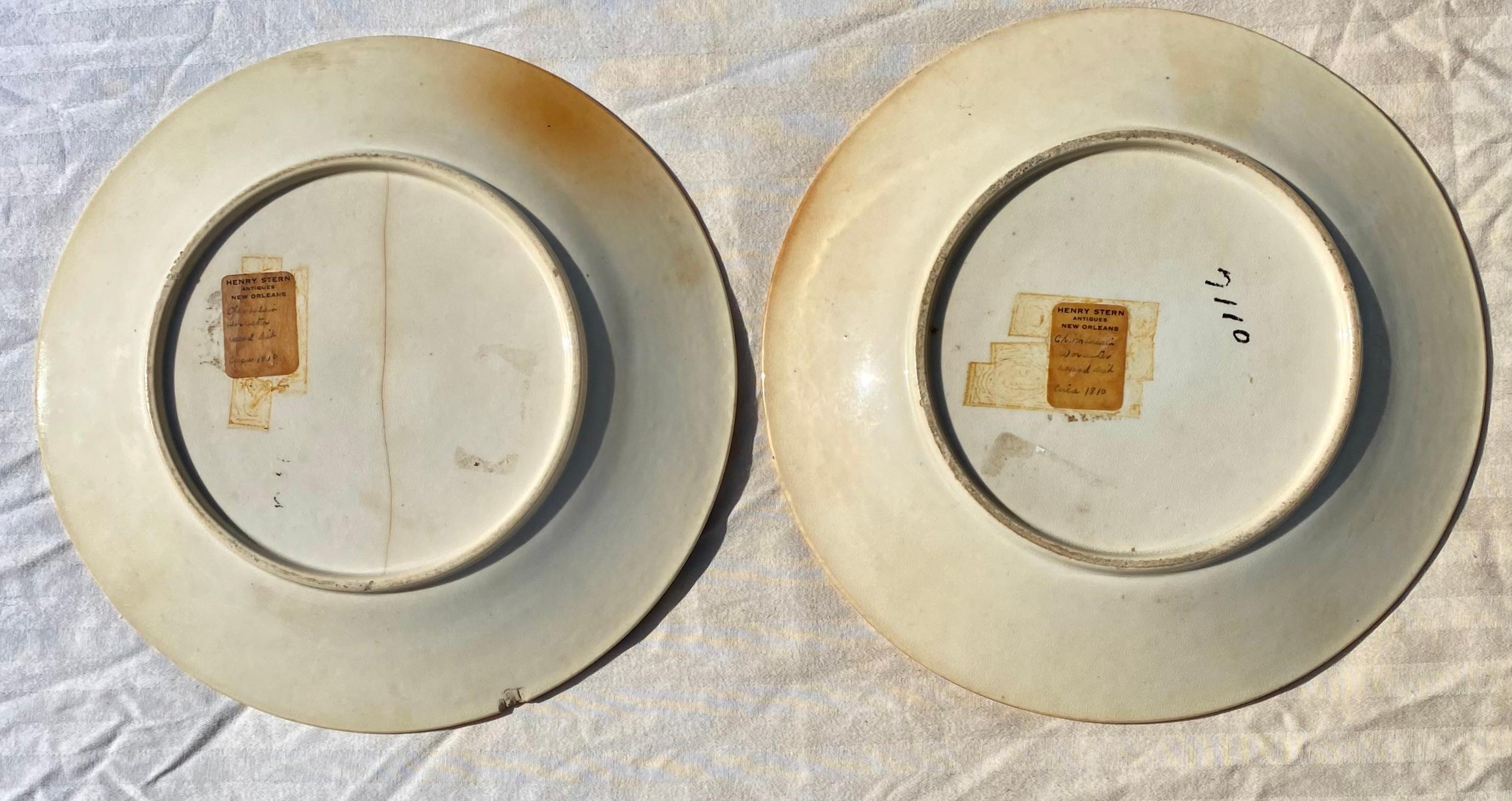 A Fine Pair Of Antique English Chamberlains Worcester Round Dishes Circa 1810  For Sale 2