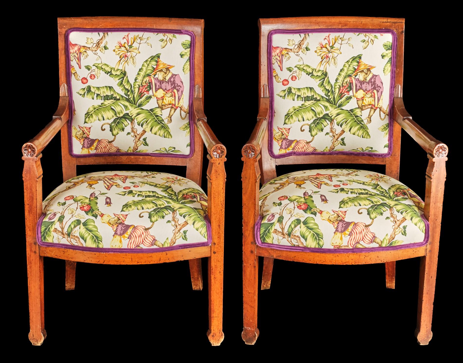 French A Fine Pair of Early 19th Century Charles X Period Walnut Fauteuils, Circa 1835 For Sale