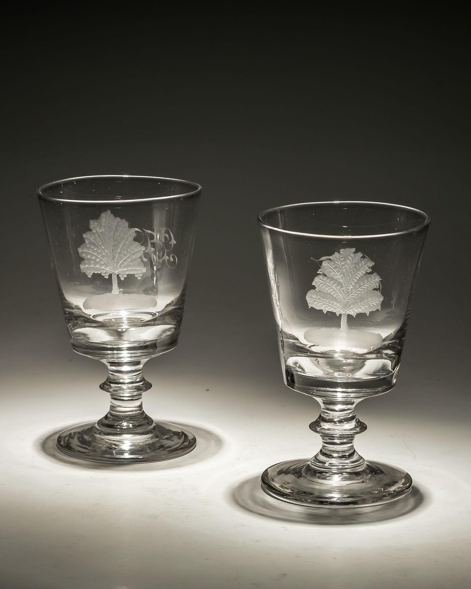 Fine Pair of Engraved Bucket Bowl Goblets In Good Condition For Sale In Steyning, West sussex