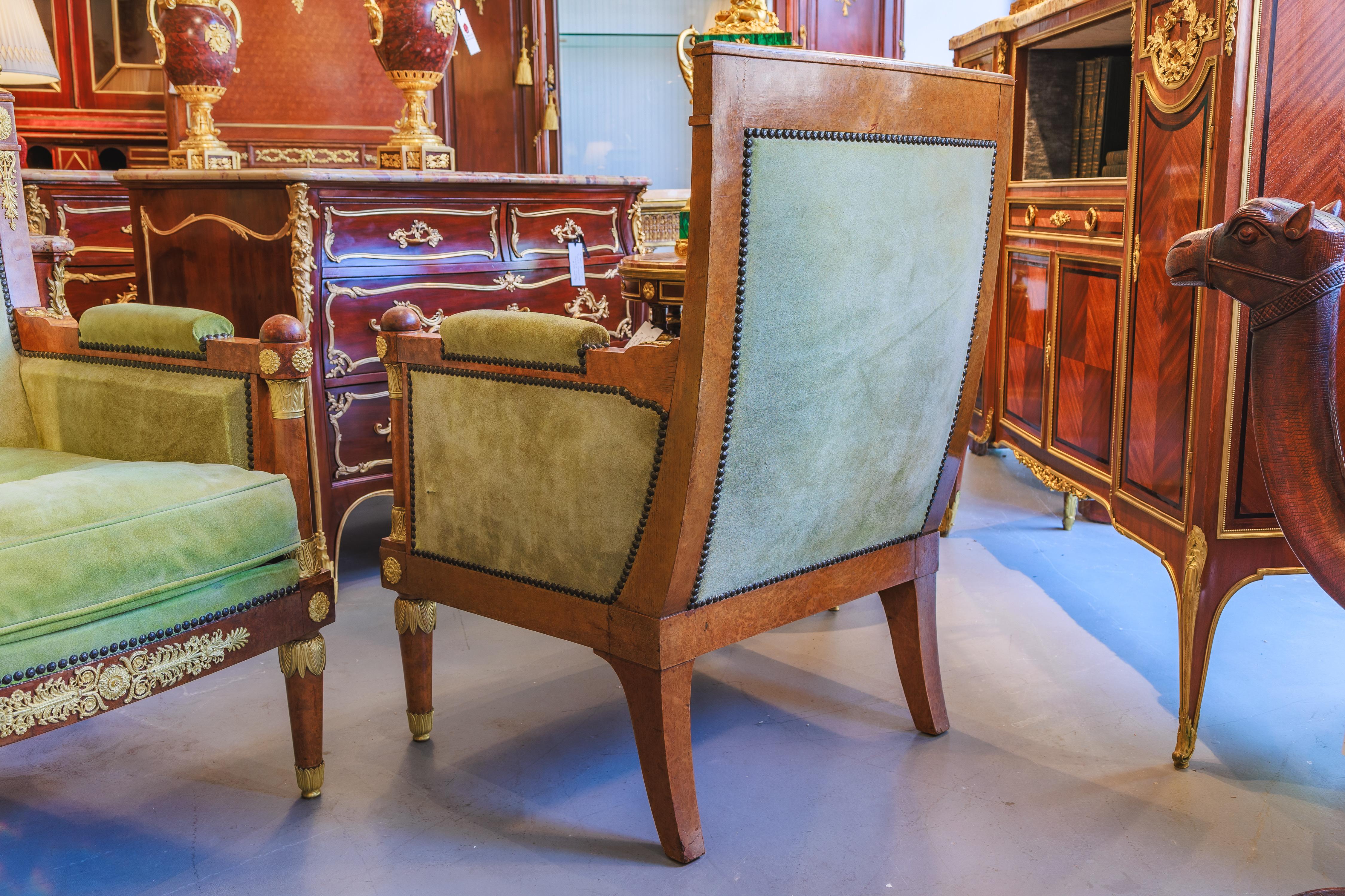 A fine pair of French 19thc Empire walnut and gilt bronze mounted large bergeres en vente 2