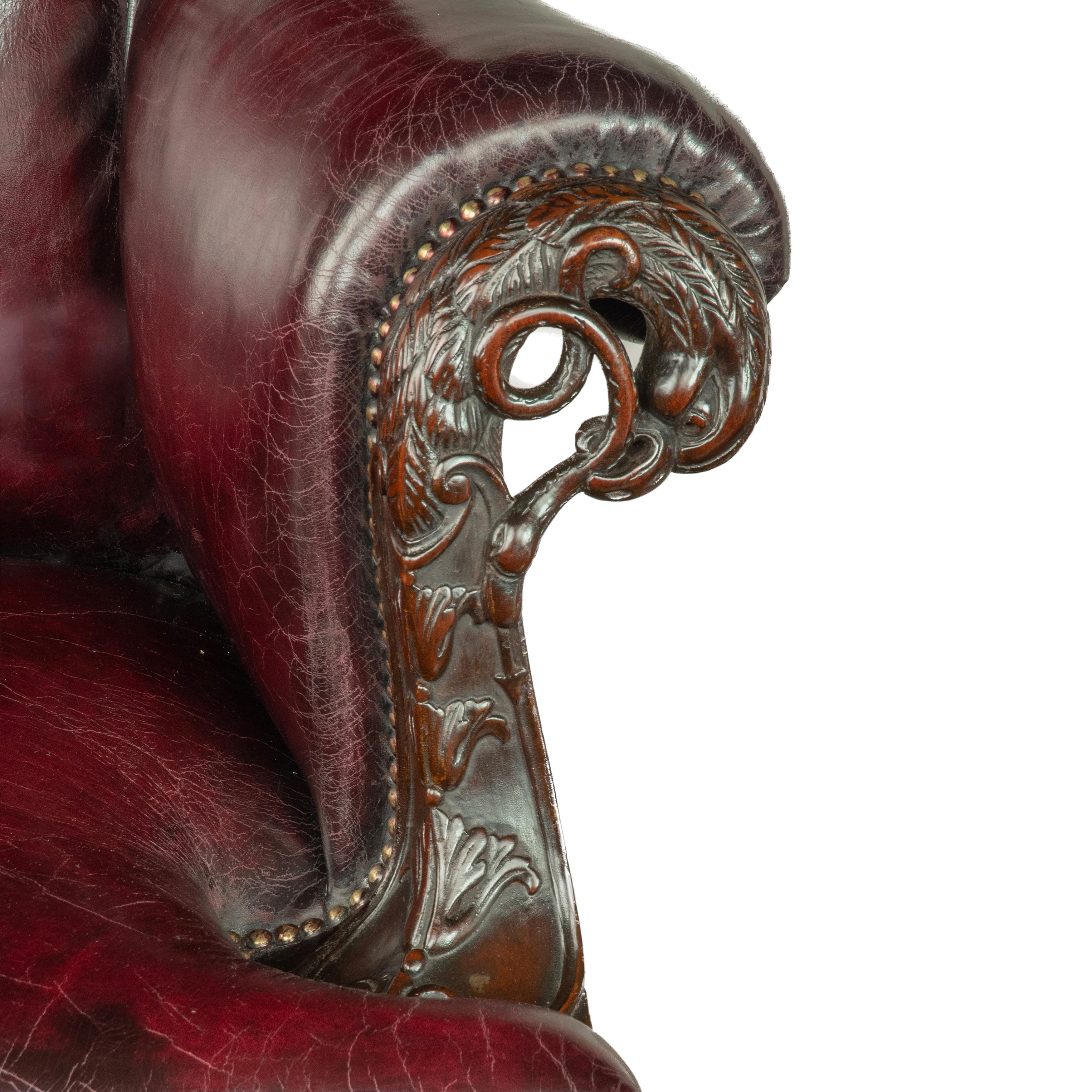 A fine pair of generous late Victorian mahogany eagle armchairs For Sale 1