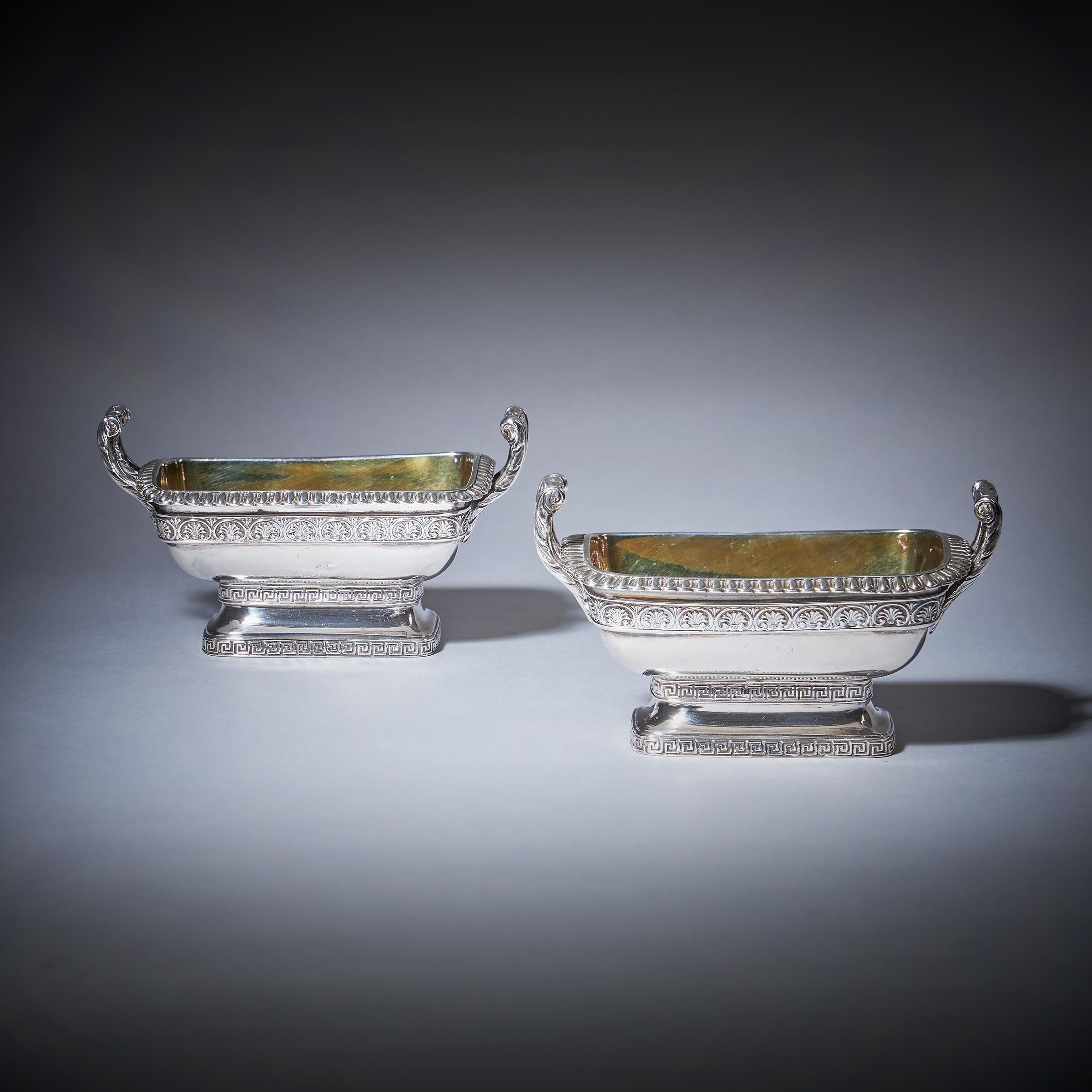 Fine Pair of George III Grand Tour Influenced Silver-Gilt Salts by William In Good Condition For Sale In Oxfordshire, United Kingdom