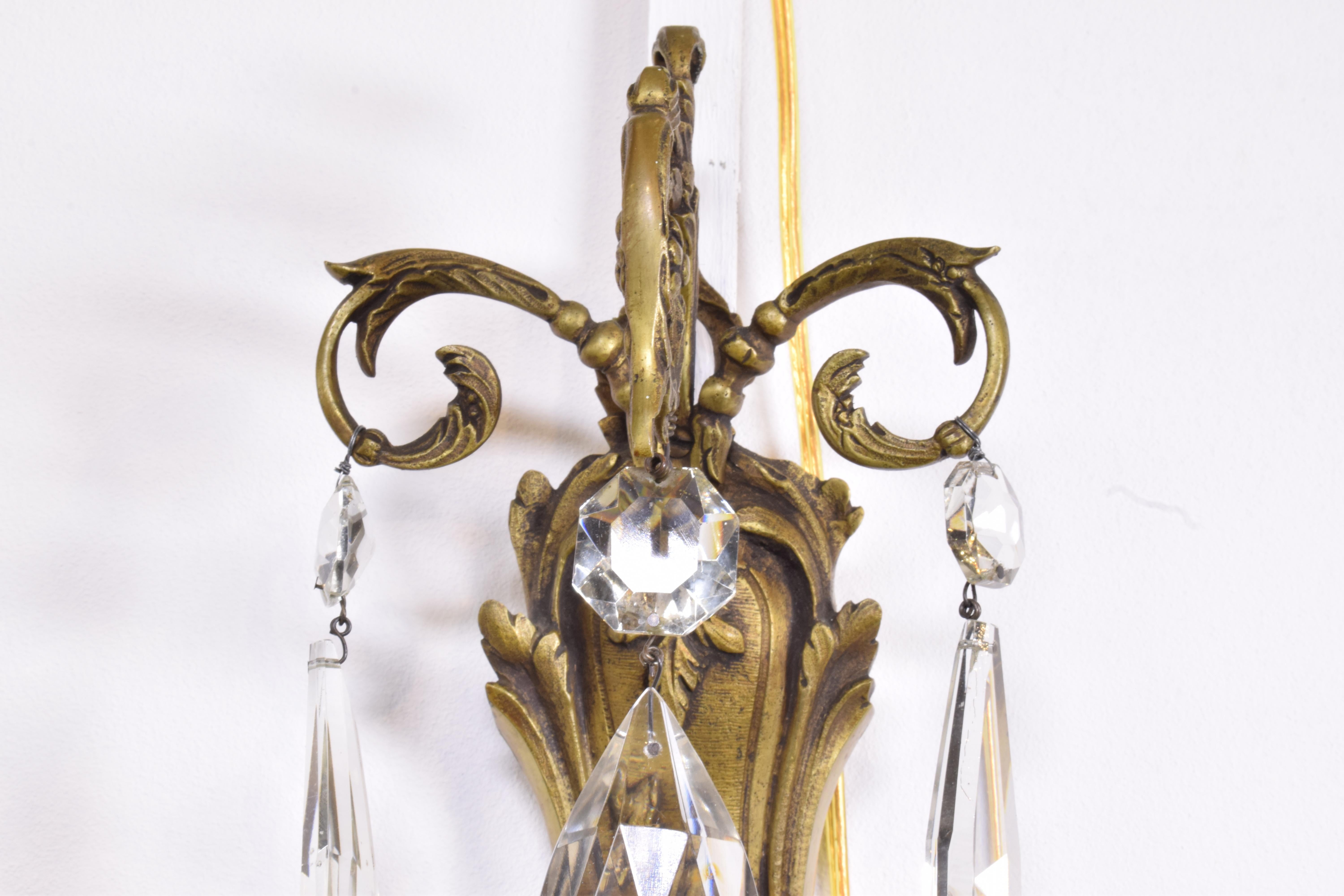 A Fine Pair Of Gilt Bronze & Crystal Wall Sconces For Sale 6