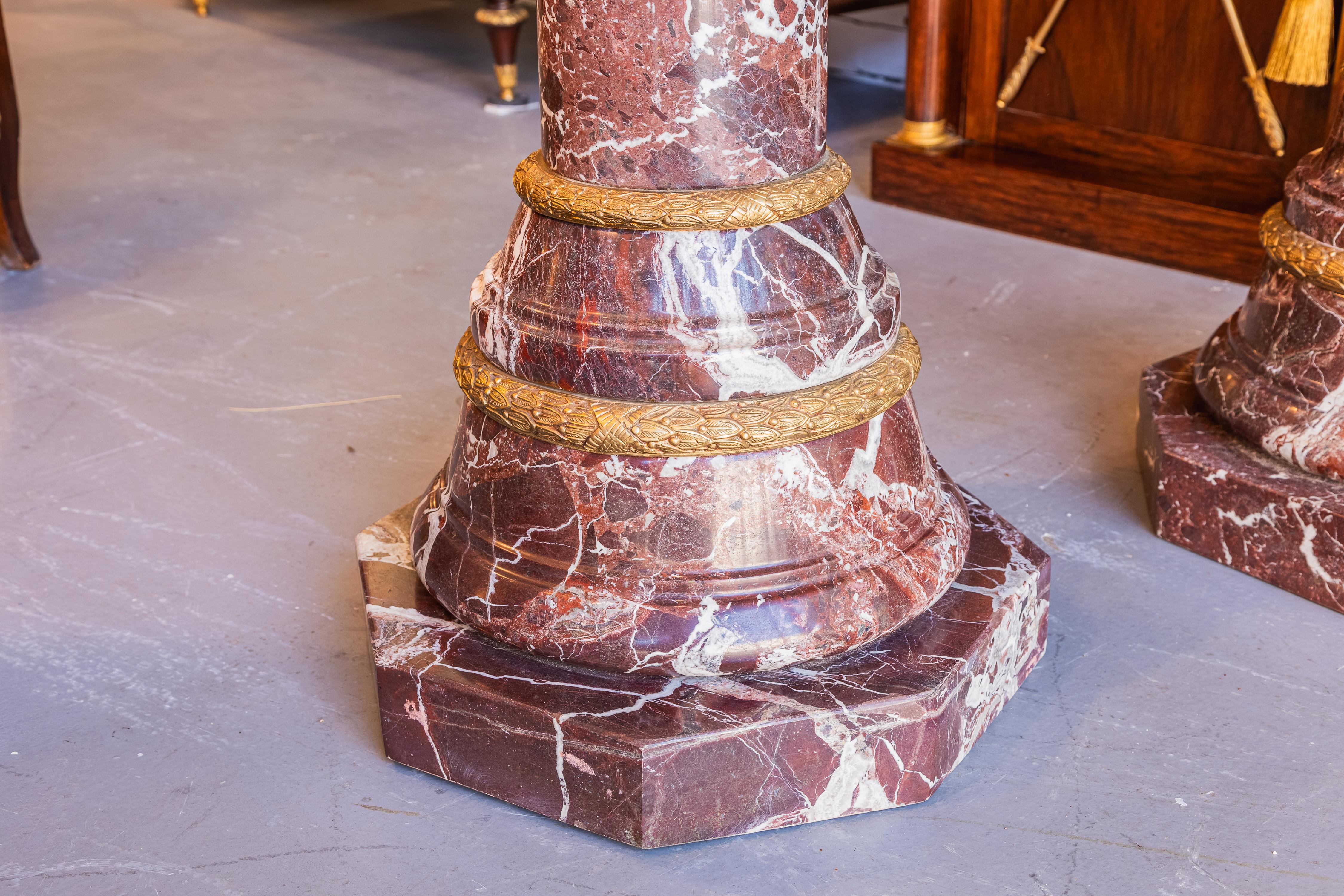 Gilt A fine pair of Italian marble and gilt bronze mounted pedestals For Sale