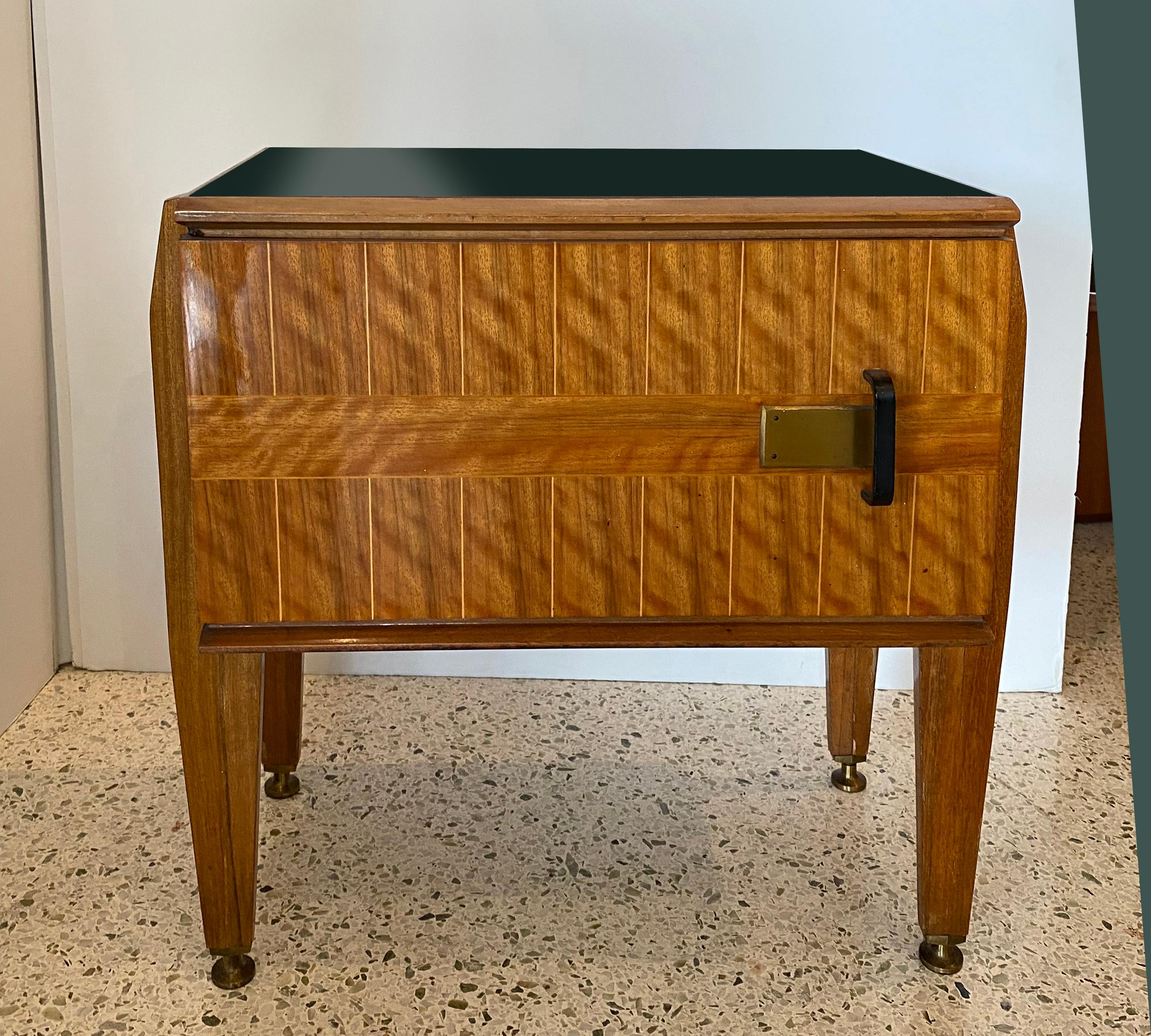 Mid-20th Century Fine Pair of Italian Modern Inlaid Mixed Wood Bedside Tables, Vittorio Dassi