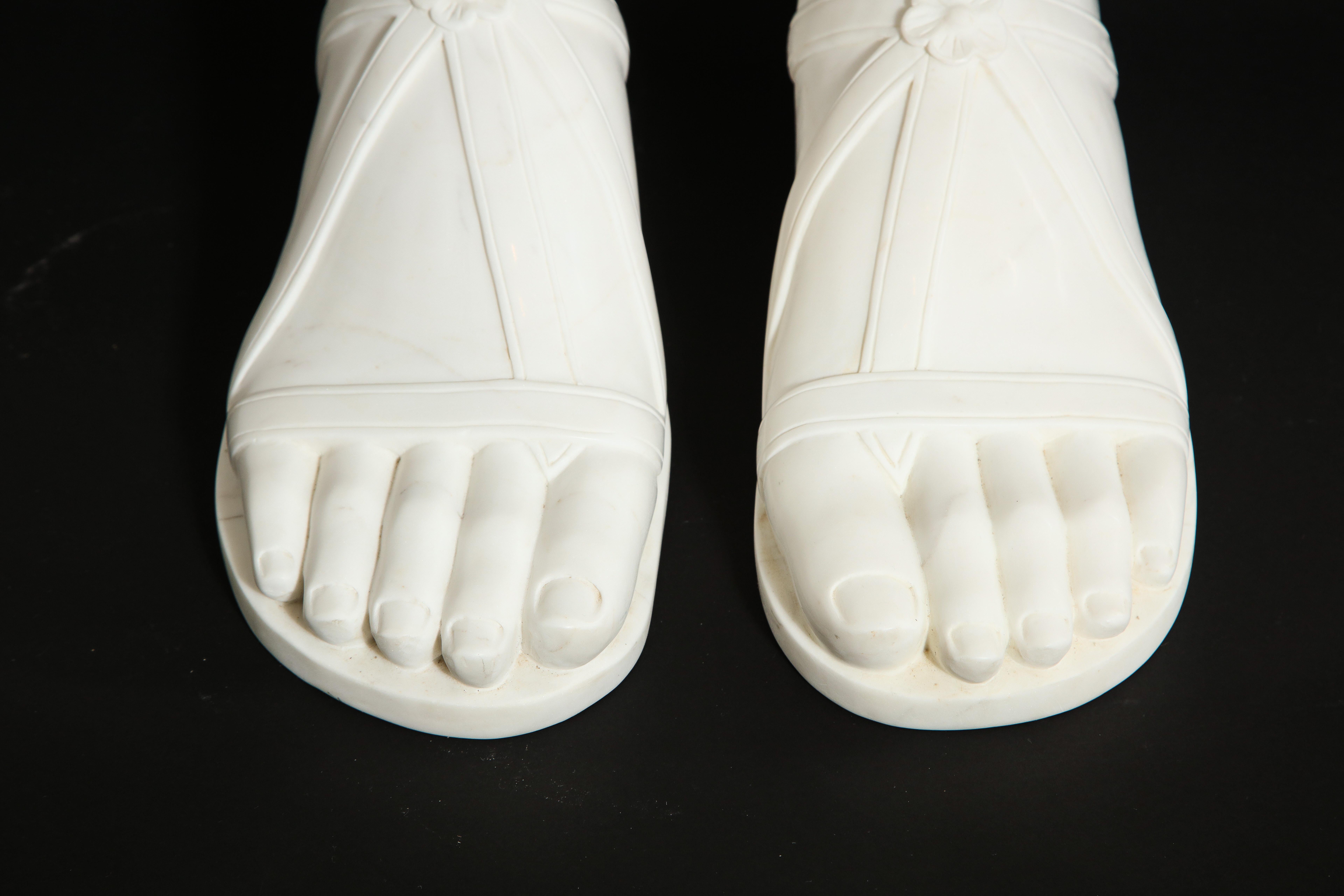 Hand-Carved Fine Pair of Italian Roman Grand Tour Carrara Marble Feet