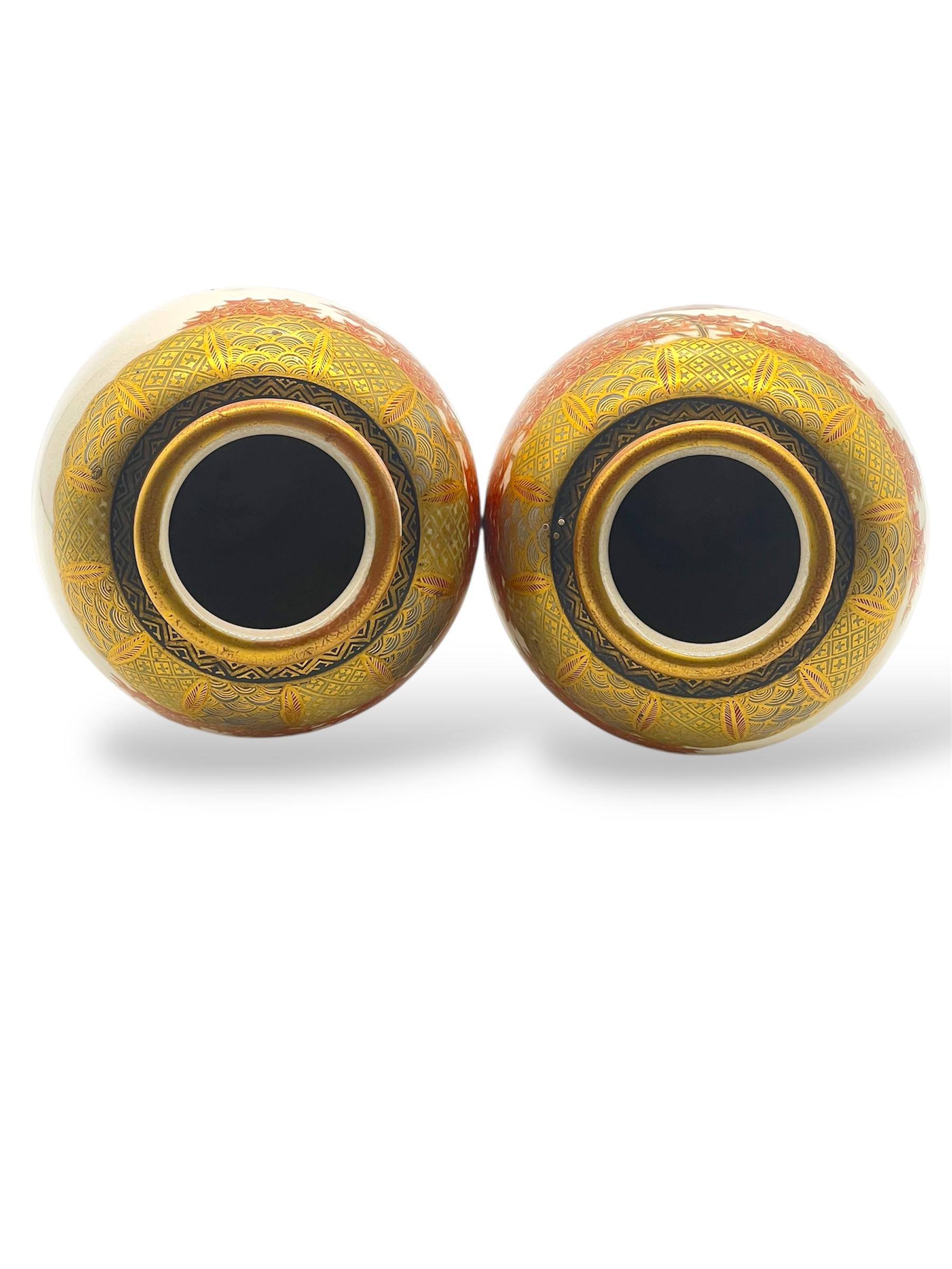 A Fine Pair of Japanese Satsuma Vases, Meiji Period , Signed Reizan. in vendita 5