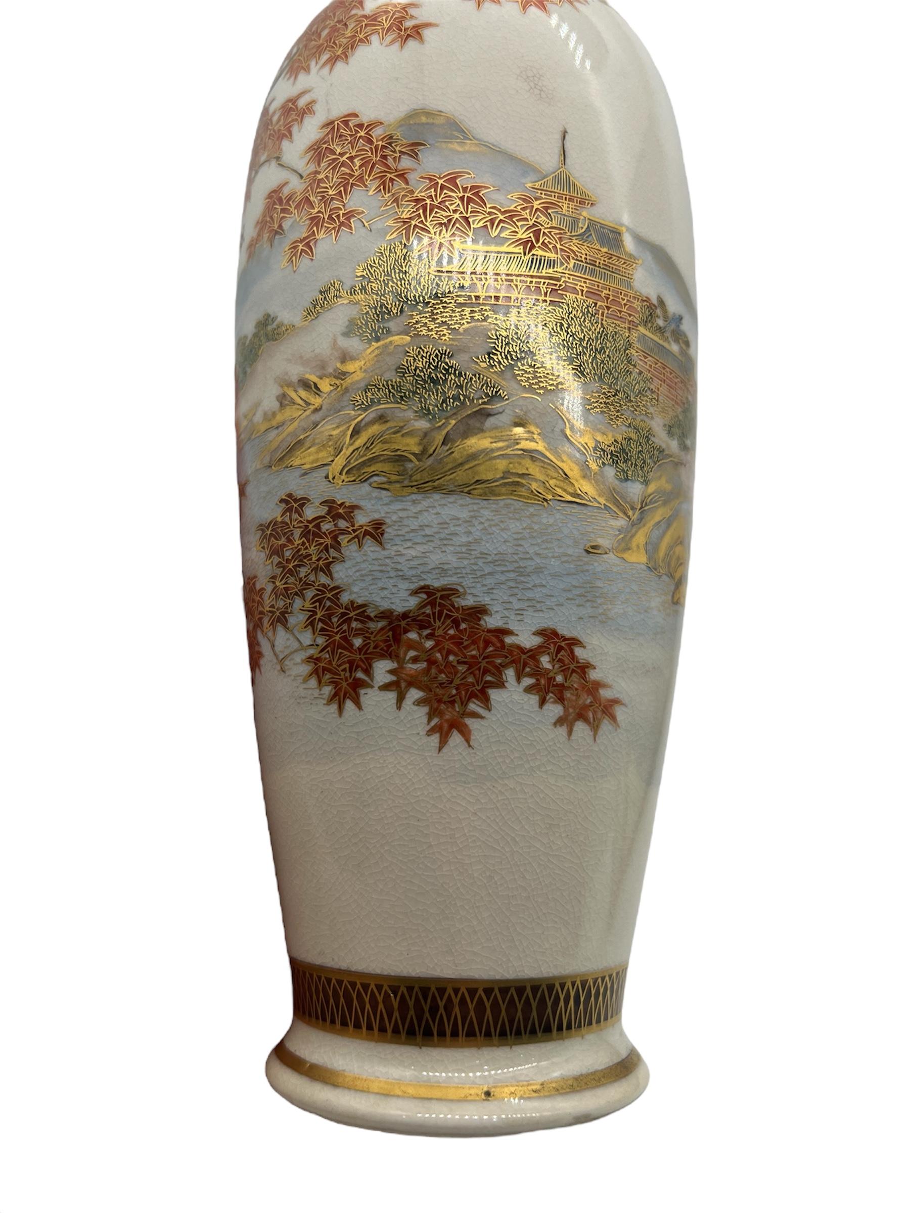 A Fine Pair of Japanese Satsuma Vases, Meiji Period , Signed Reizan. in vendita 10