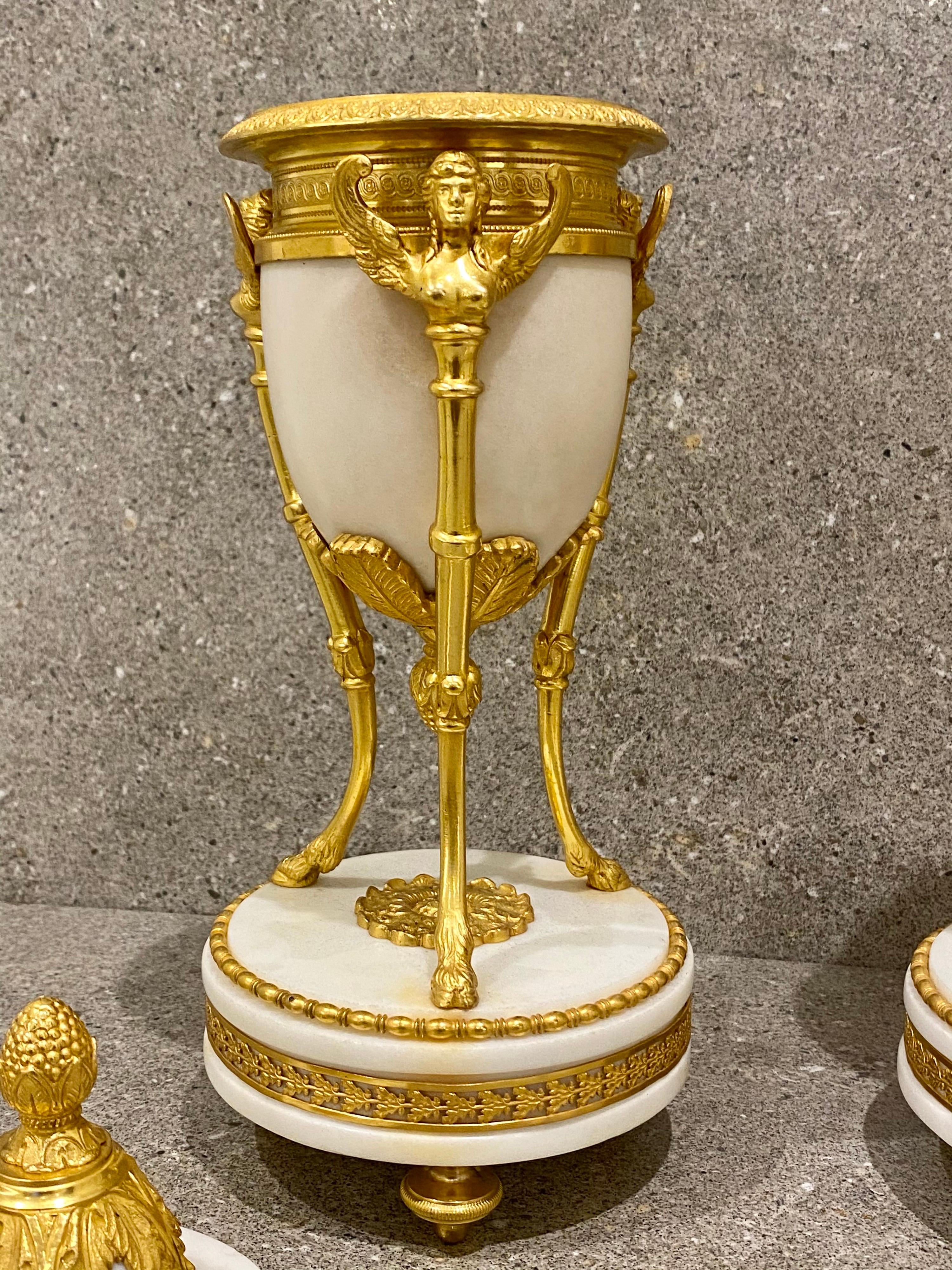 18th Century Fine Pair of Louis XVI Winged Sphinx Gilt-Bronze and white Marble Cassolettes