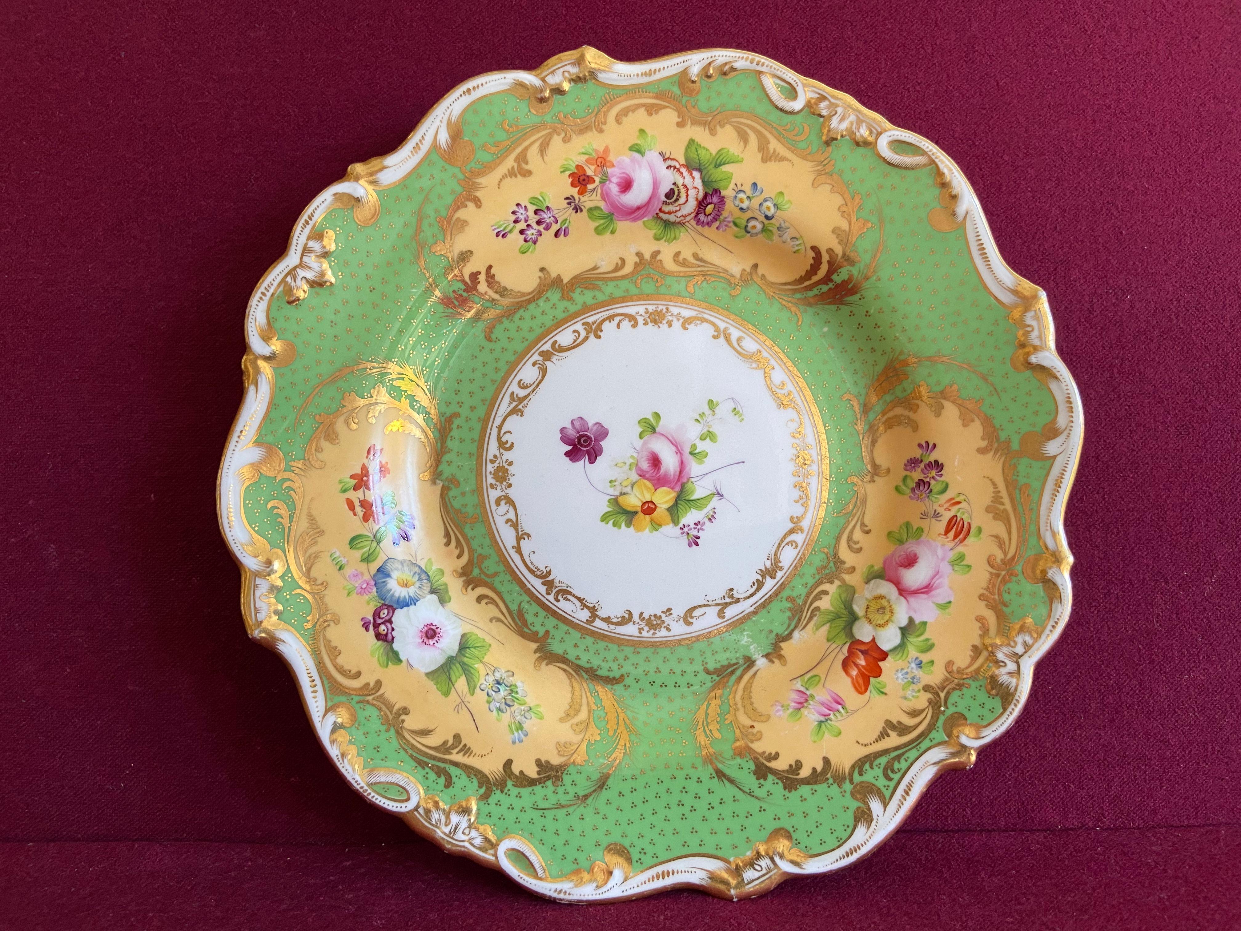 Hand-Painted Fine Pair of Minton Porcelain Dessert Plates C.1835 For Sale