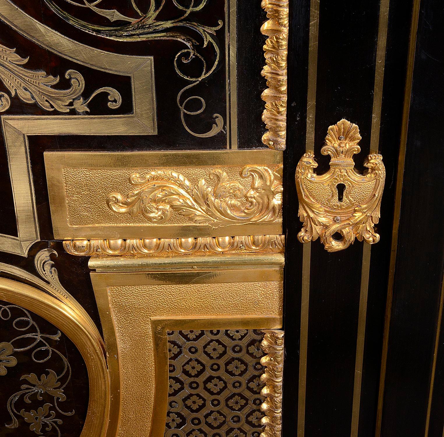 Raffinata coppia di armadietti Napolian iii Boulle, 1860 circa In condizioni buone in vendita a Brighton, Sussex