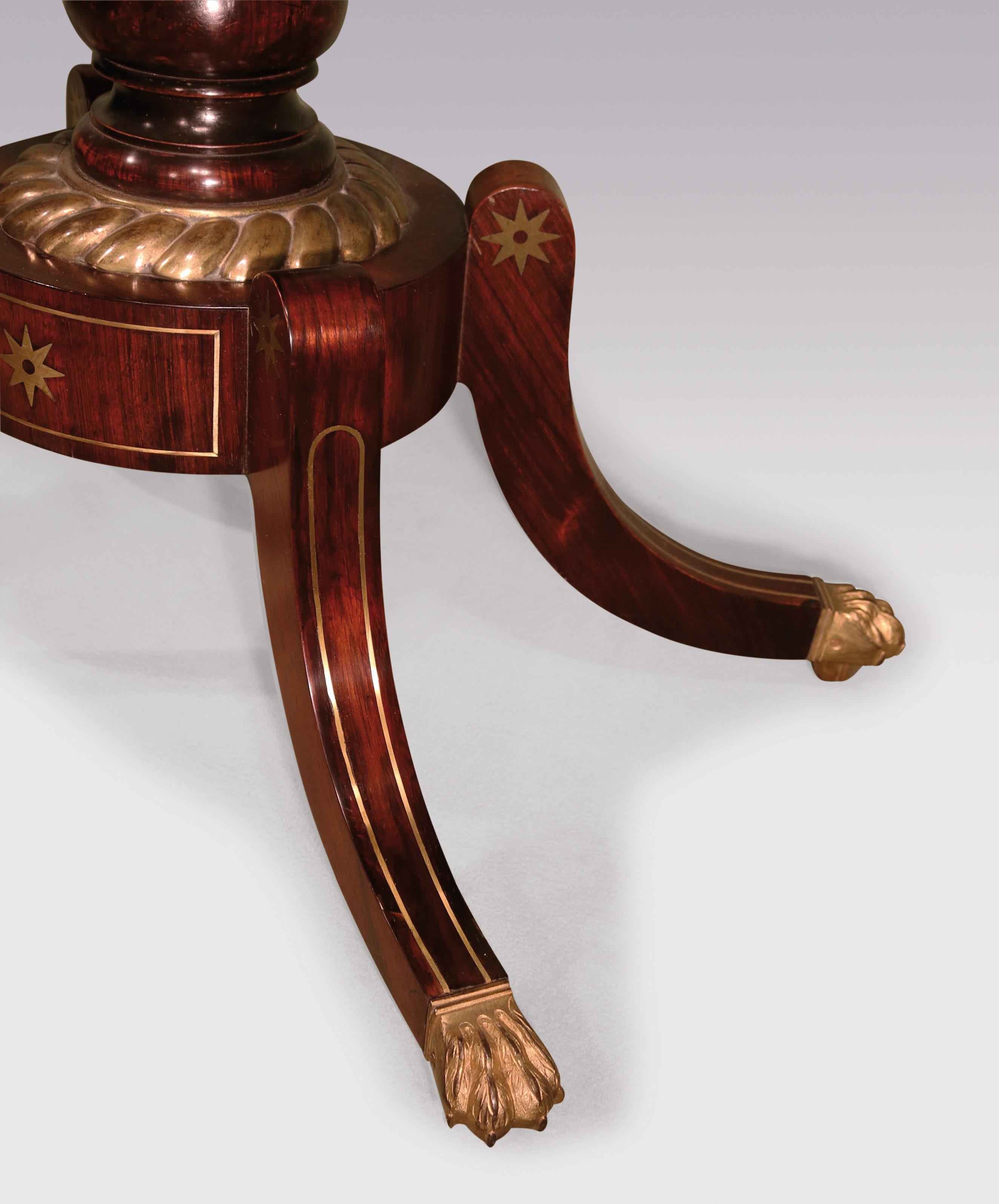 Début du XIXe siècle Paire de tables à cartes en bois de rose figuré de la période Régence en vente