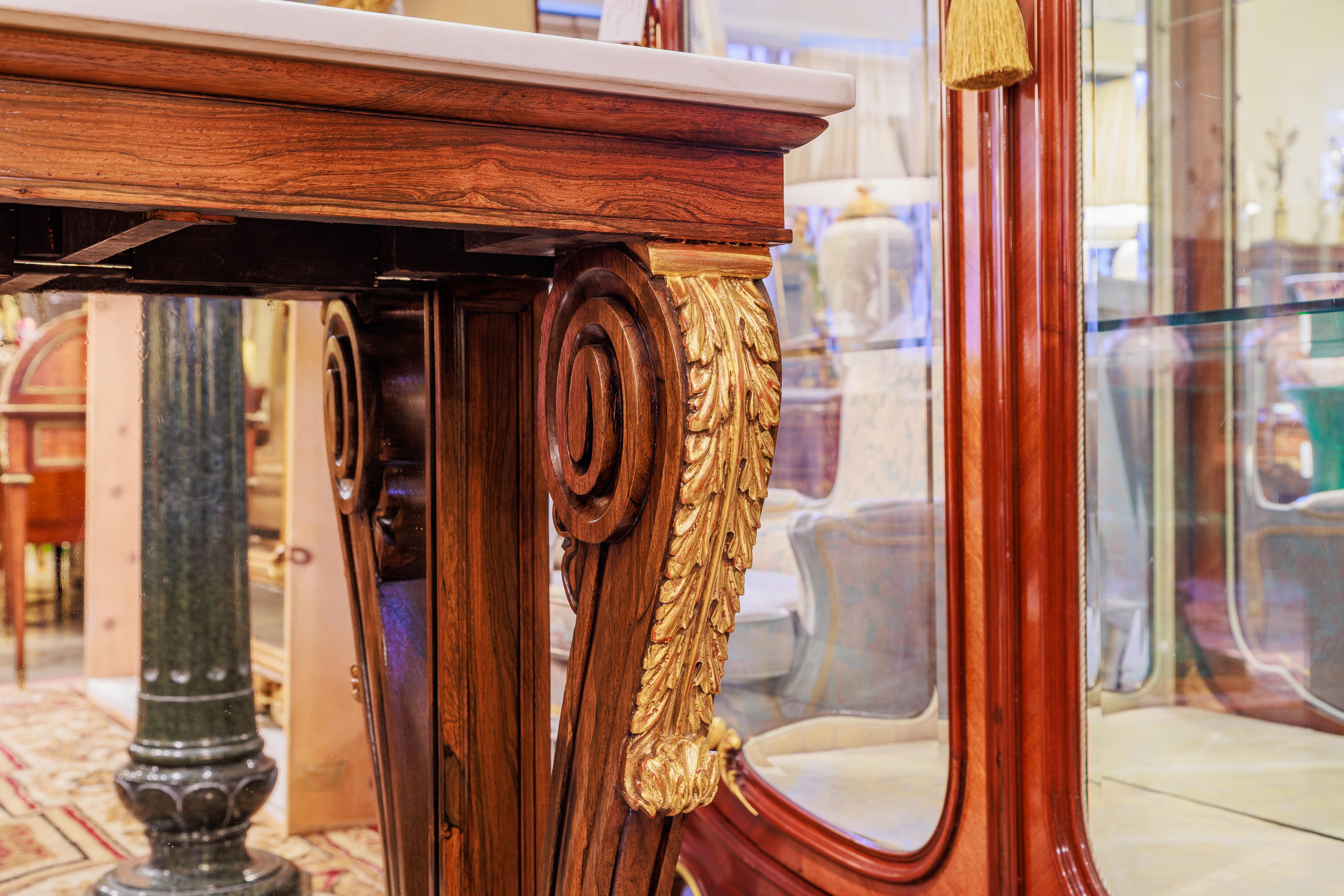 English A fine pair of Regency rosewood and parcel gilt console tables For Sale