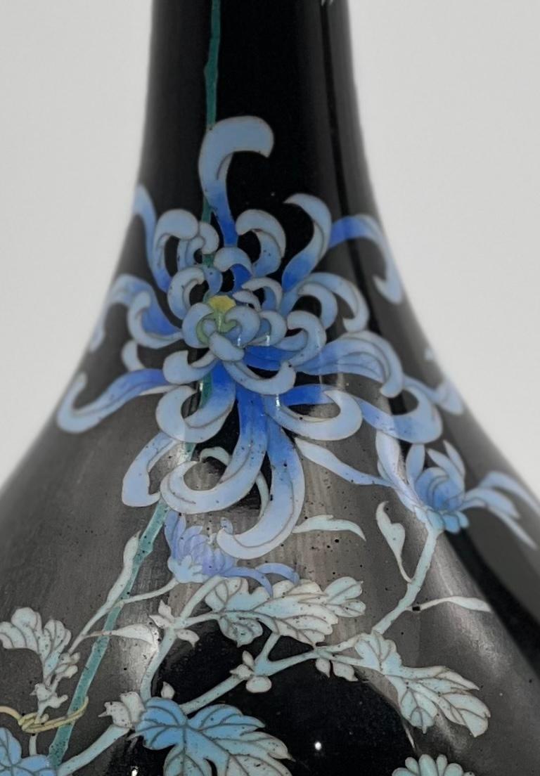 A Fine Pair Pair of Japanese Cloisonne Enamel Oviform Vases. Meiji period. For Sale 9
