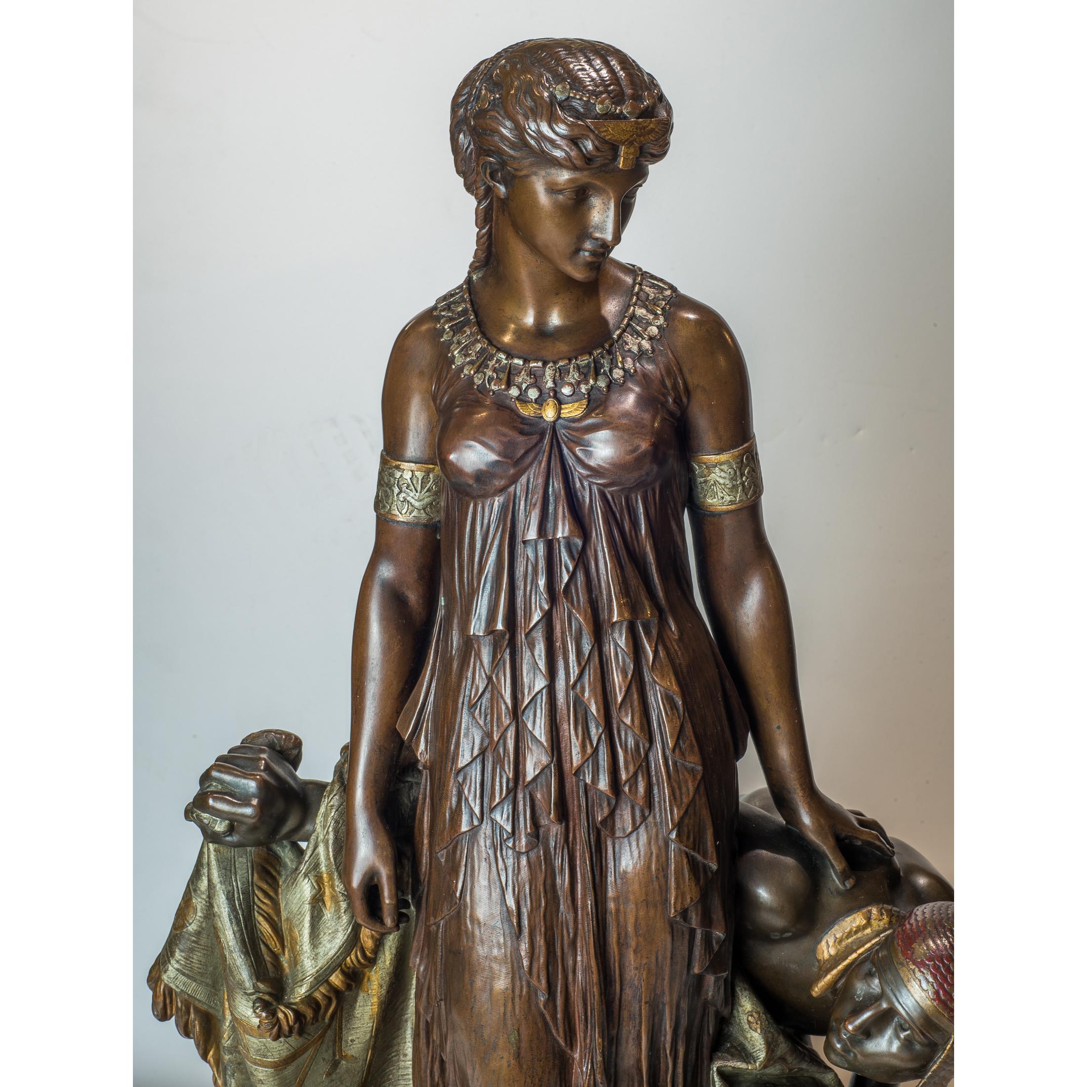 XIXe siècle Groupe en bronze finement patiné représentant une princesse égyptienne en vente
