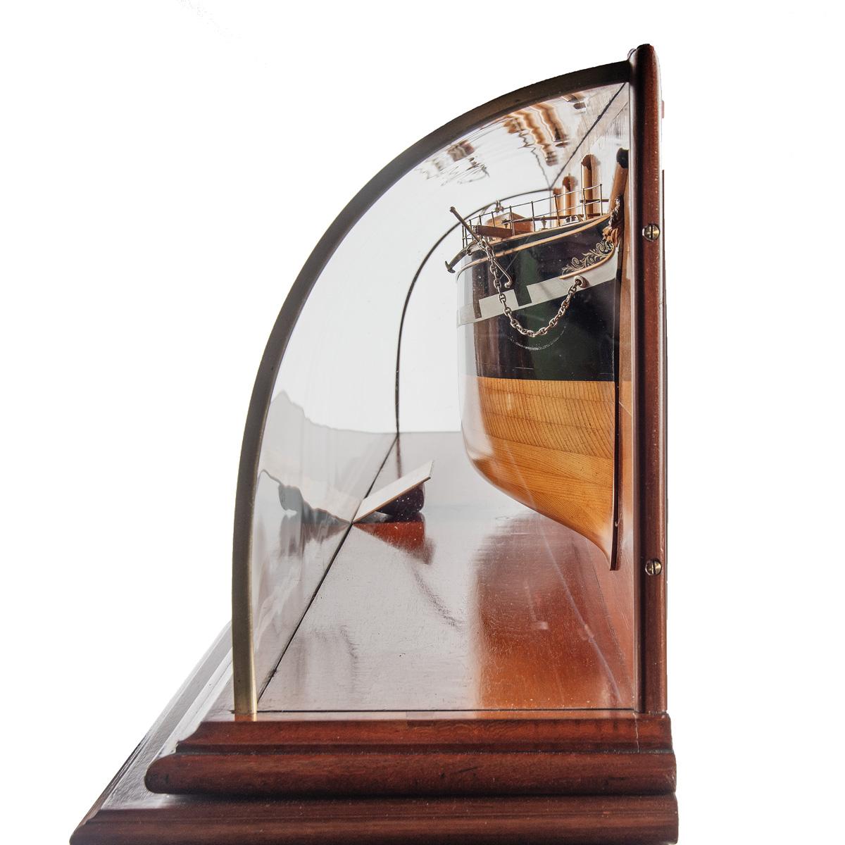 Modèle de présentation en demi-coque du Hawthornbank, lancé en 1889 Bon état - En vente à Lymington, Hampshire