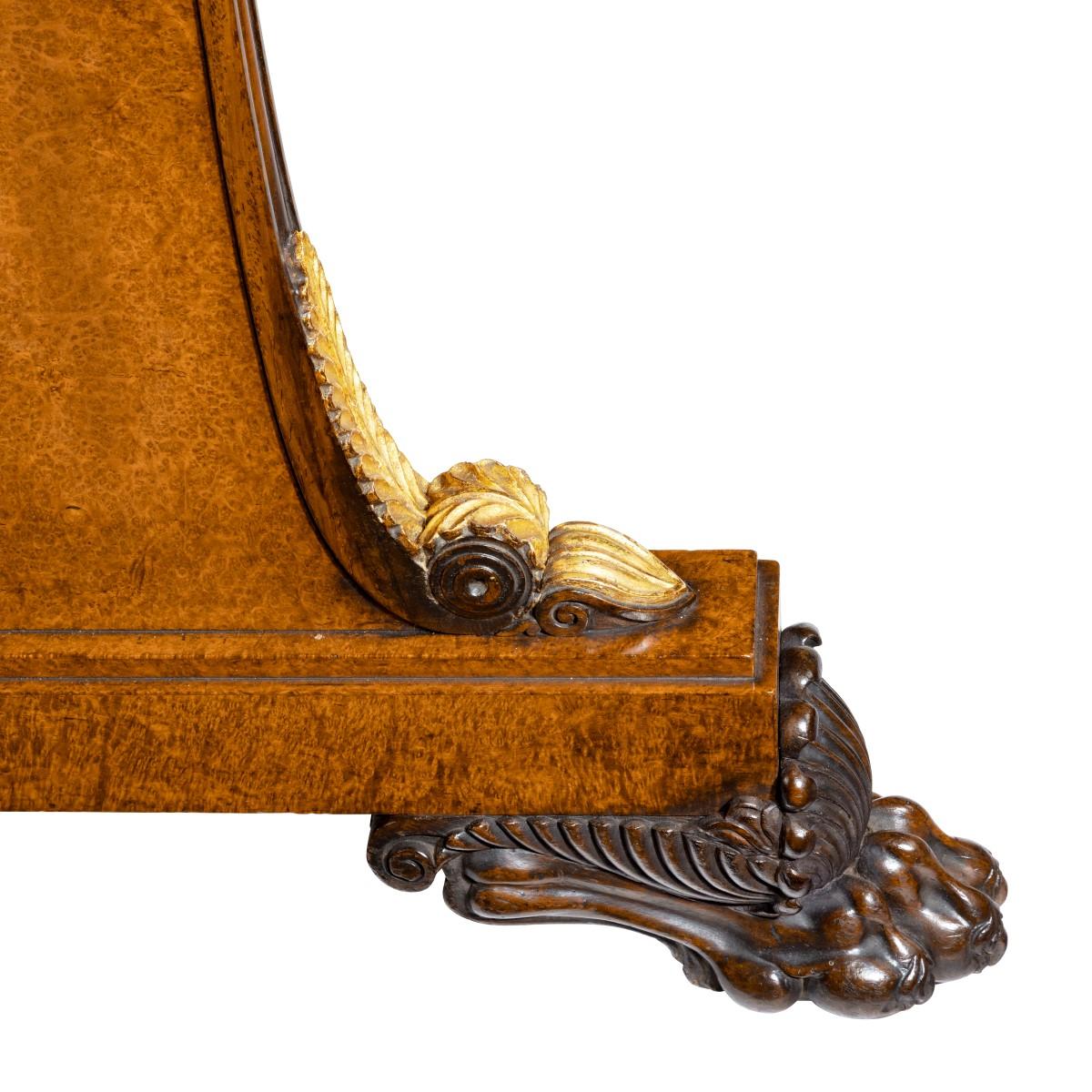 Table à écrire Amboyna George IV de qualité supérieure, attribuée à Morel et Seddon en vente 8