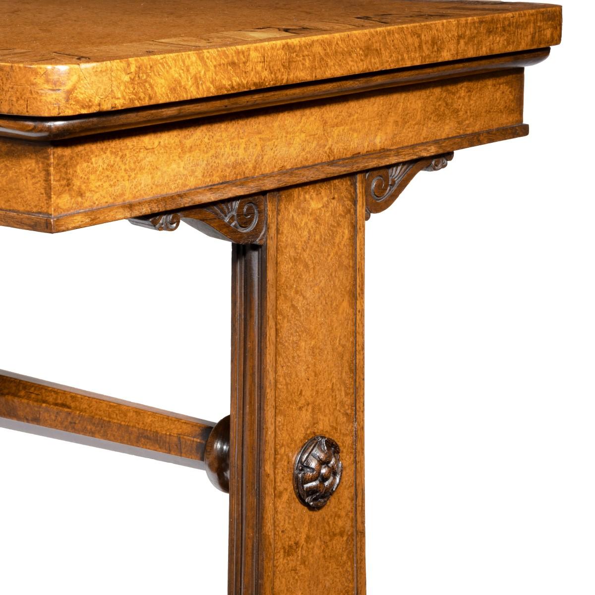 Table à écrire Amboyna George IV de qualité supérieure, attribuée à Morel et Seddon en vente 3