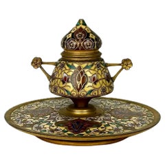 Ein Tintenfass aus Bronze von Ferdinand Barbedienne in feiner Qualität