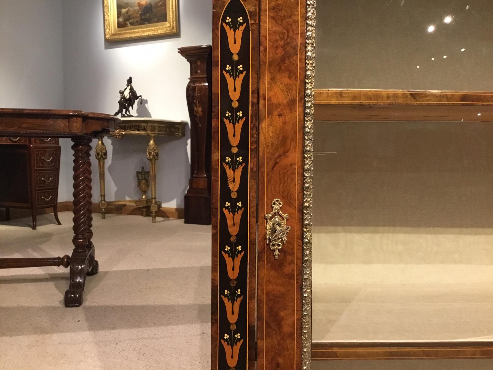 Fine Quality Burr Walnut and Marquetry Inlaid Victorian Period Pier Cabinet In Excellent Condition For Sale In Darwen, GB