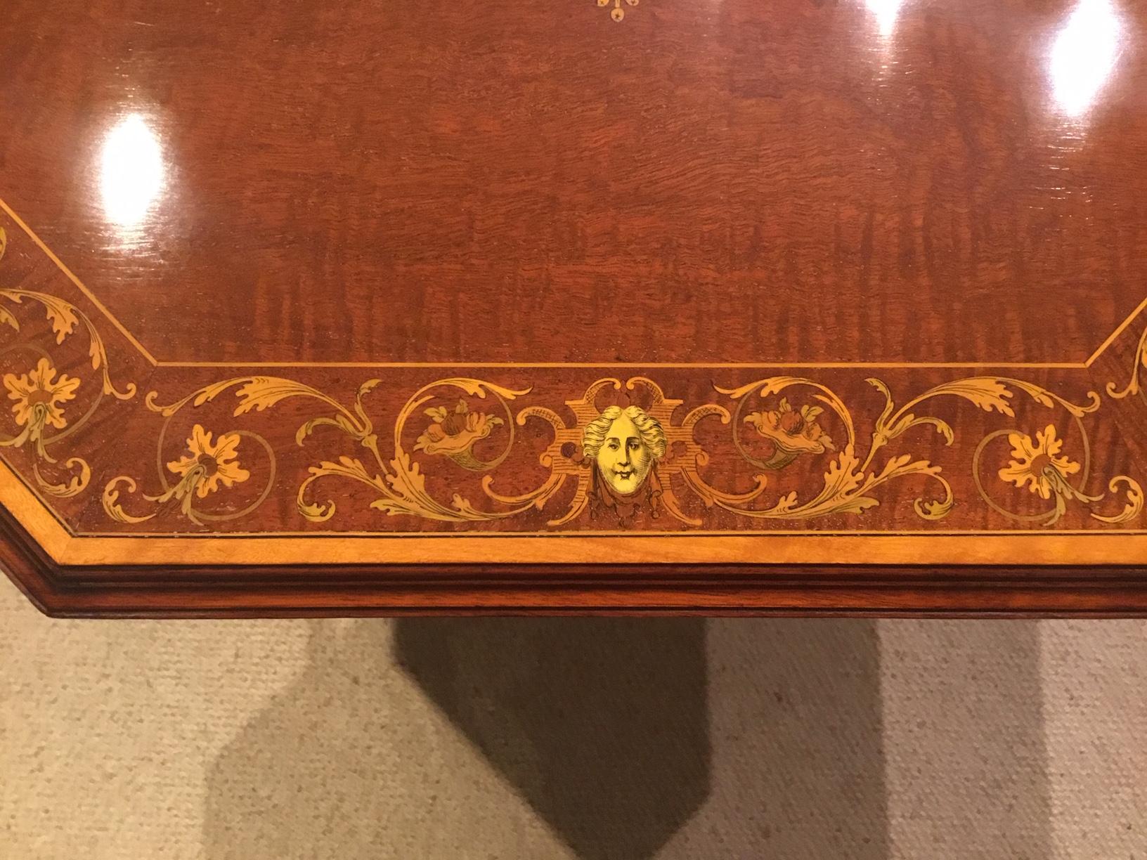 Early 20th Century Fine Quality Edwardian Period Octagonal Marquetry Inlaid Table For Sale