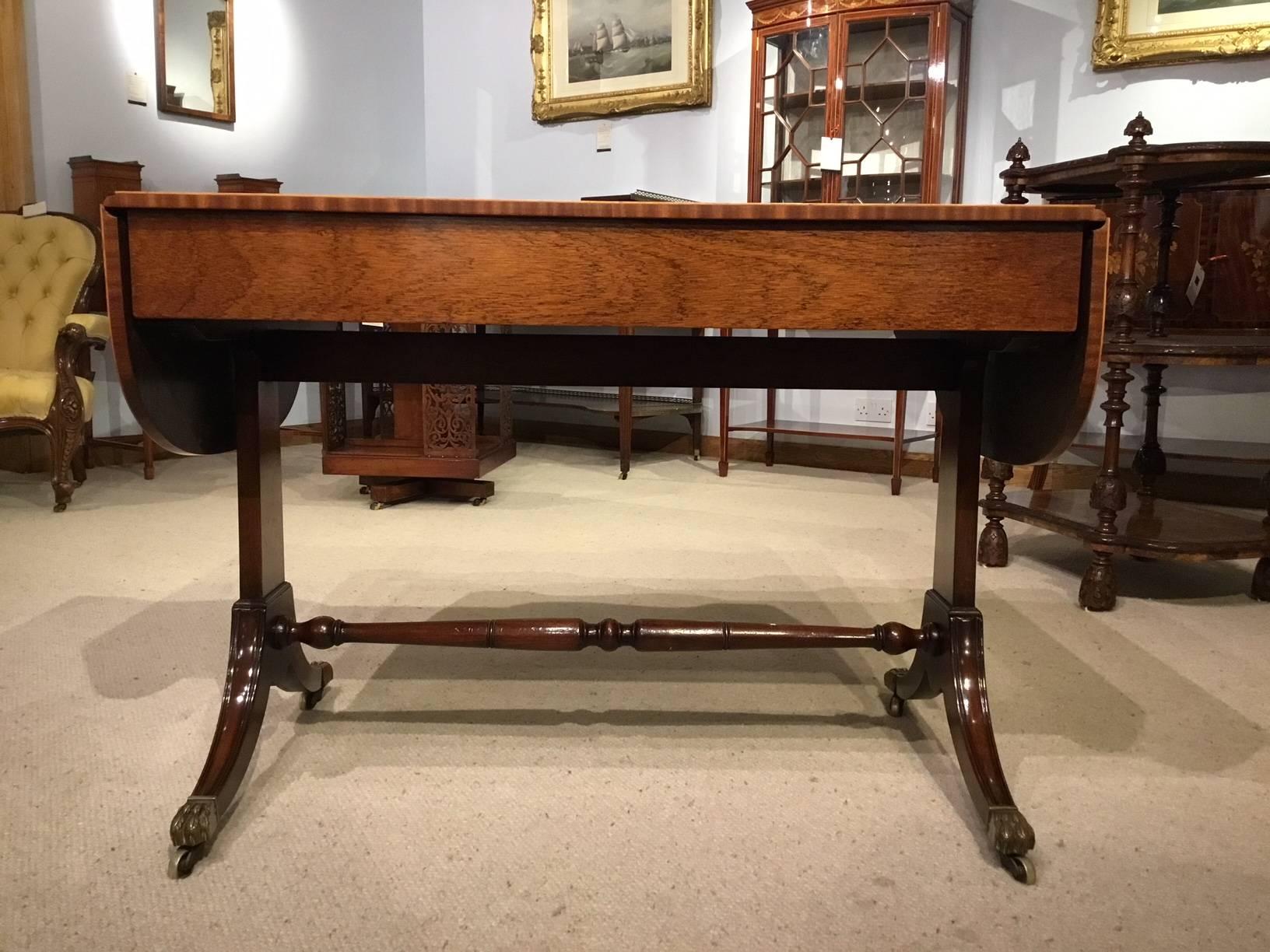 Fine Quality Flame Mahogany Edwardian Period Antique Sofa Table 5