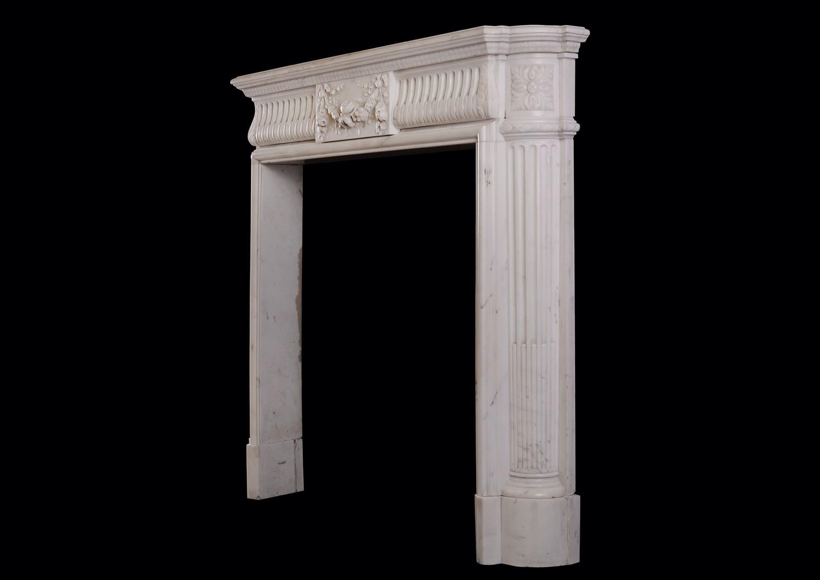 Fine Quality French Statuary Marble Fireplace In Good Condition In London, GB