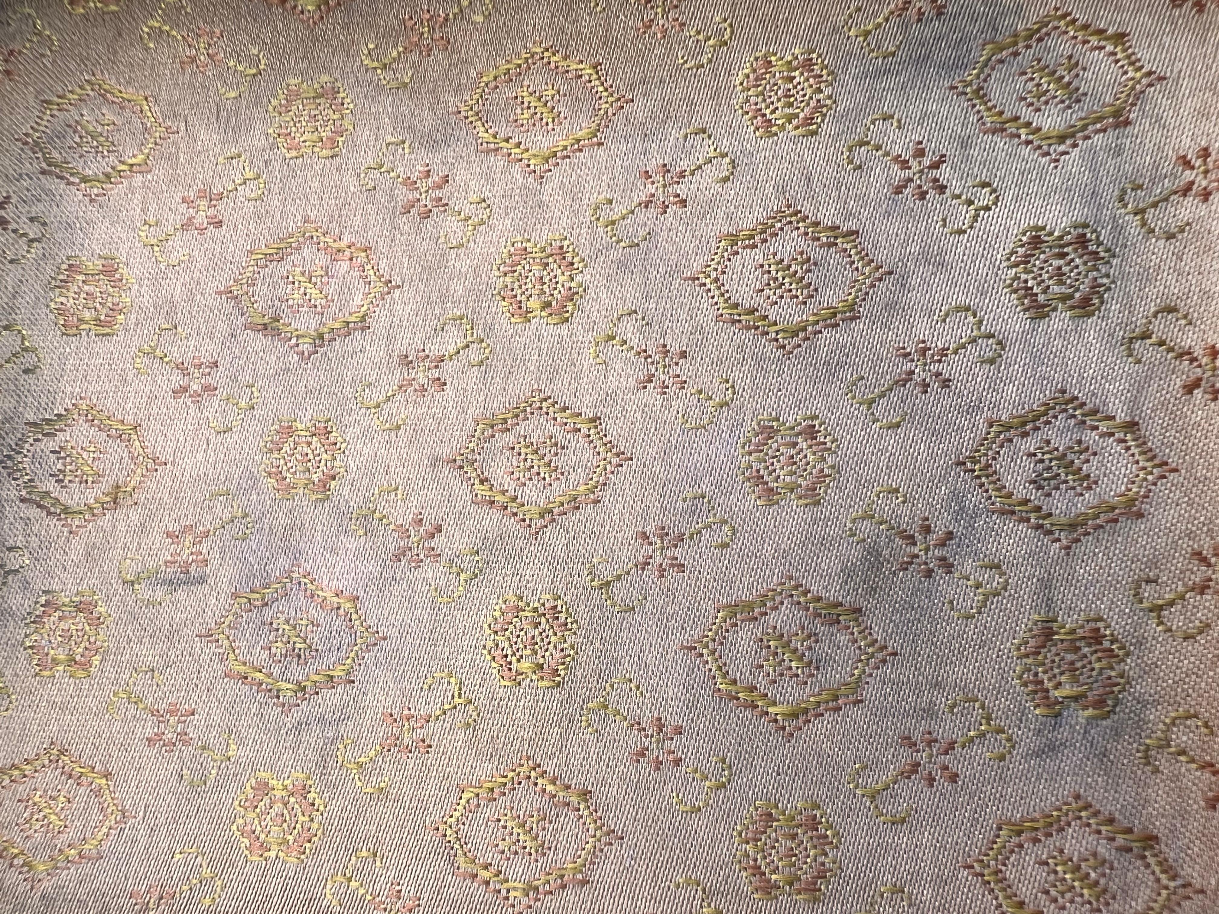 Scatola di smalto cloisonne giapponese di alta qualità in stile Sosuke, attribuita ad Ando. in vendita 8