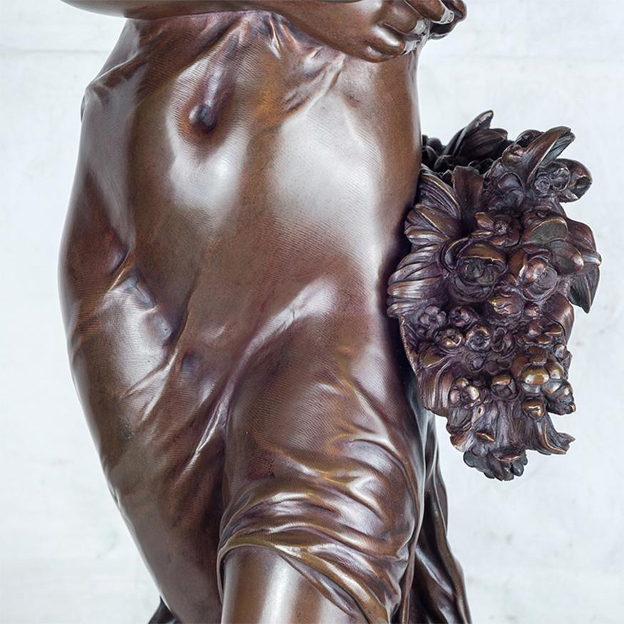 19th Century Fine Quality Patinated Bronze Statue of a Robed Woman by Hippolyte Moreau