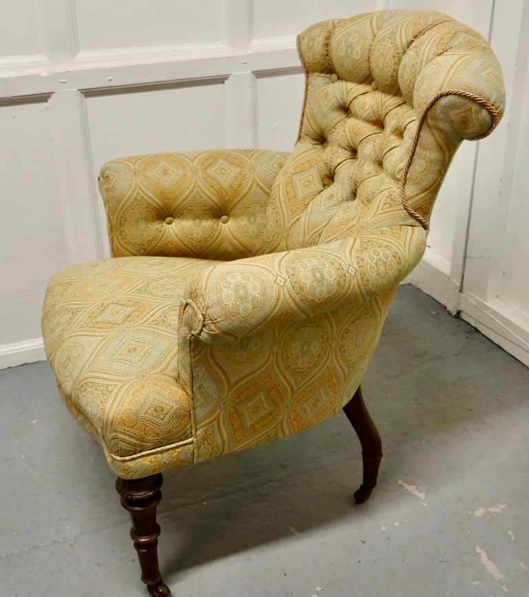 Fine Quality Victorian Button Back Arm Chair In Good Condition For Sale In Chillerton, Isle of Wight
