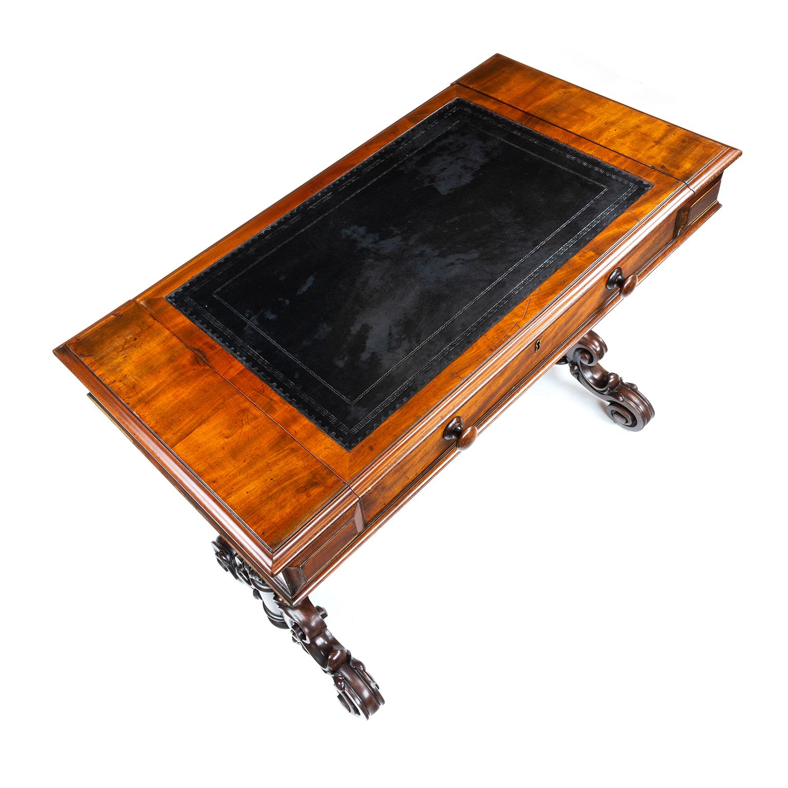 19th Century Fine Quality Writing Desk in the Manner of Johnstone & Jeanes