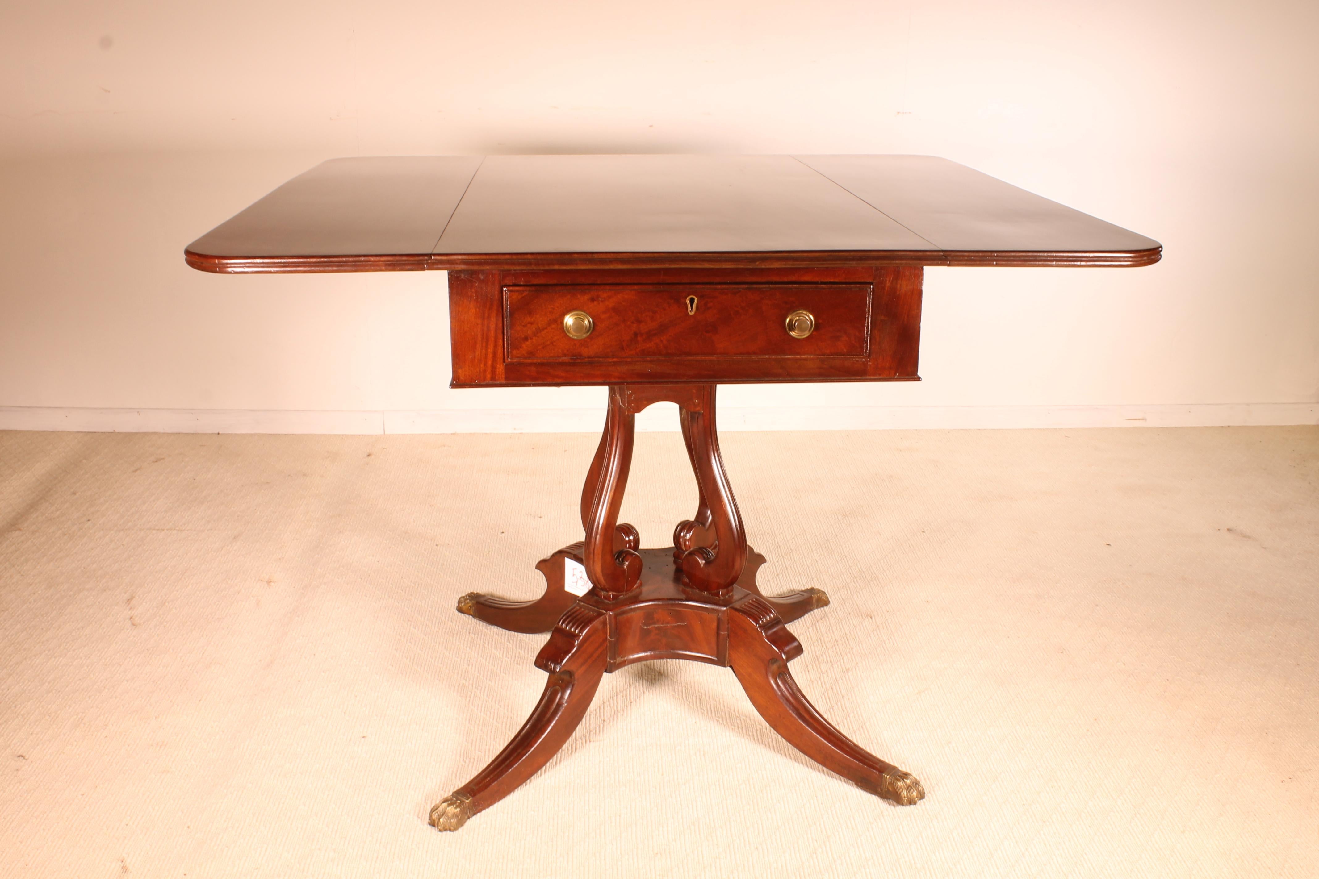 Fine Regency Drum Table or Card Table in Mahogany In Good Condition For Sale In Brussels, Brussels
