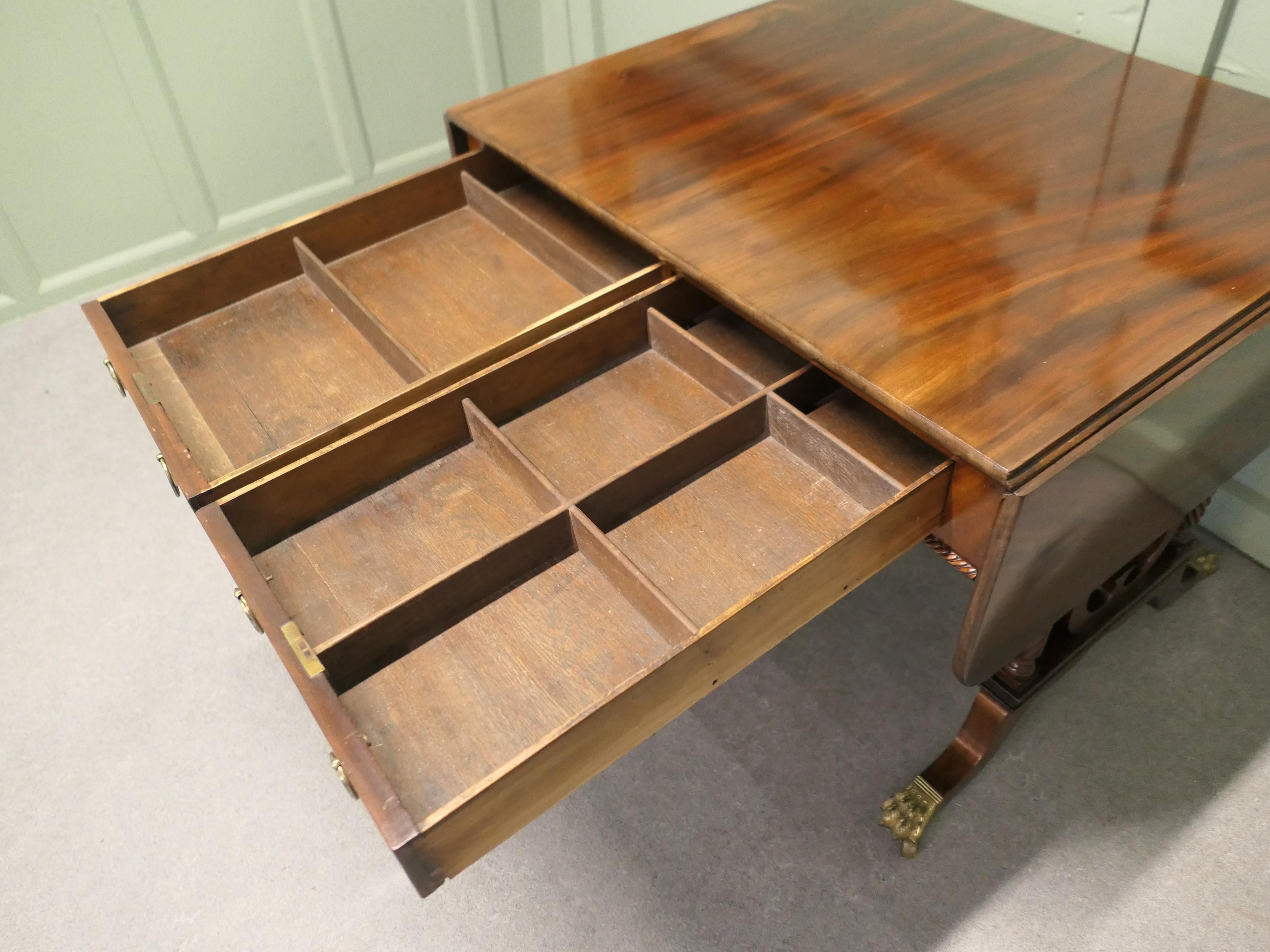 19th Century A Fine Regency Lyre Ended Sofa Table A Very fine piece For Sale