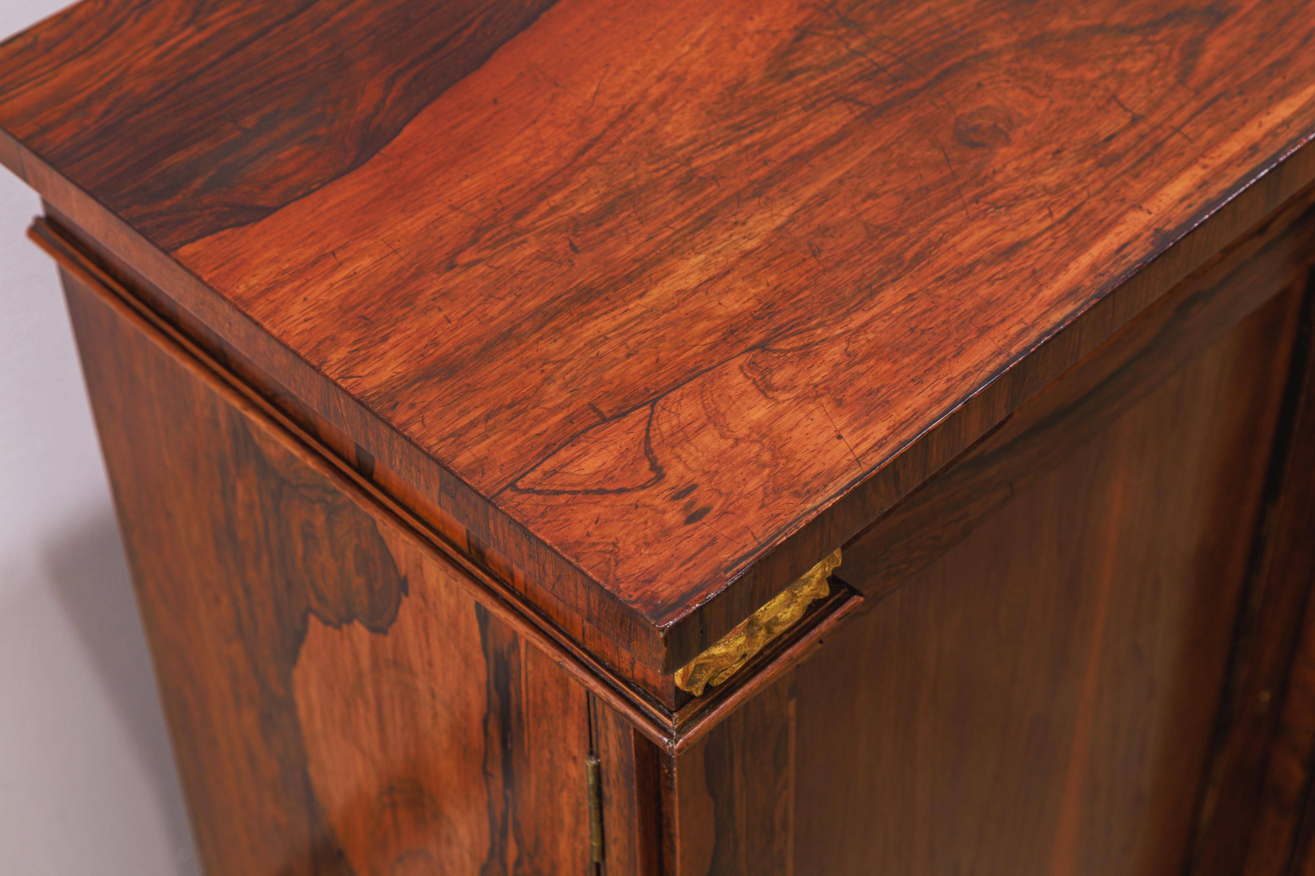 Rosewood A fine  Regency rosewood and parcel gilt cabinet For Sale