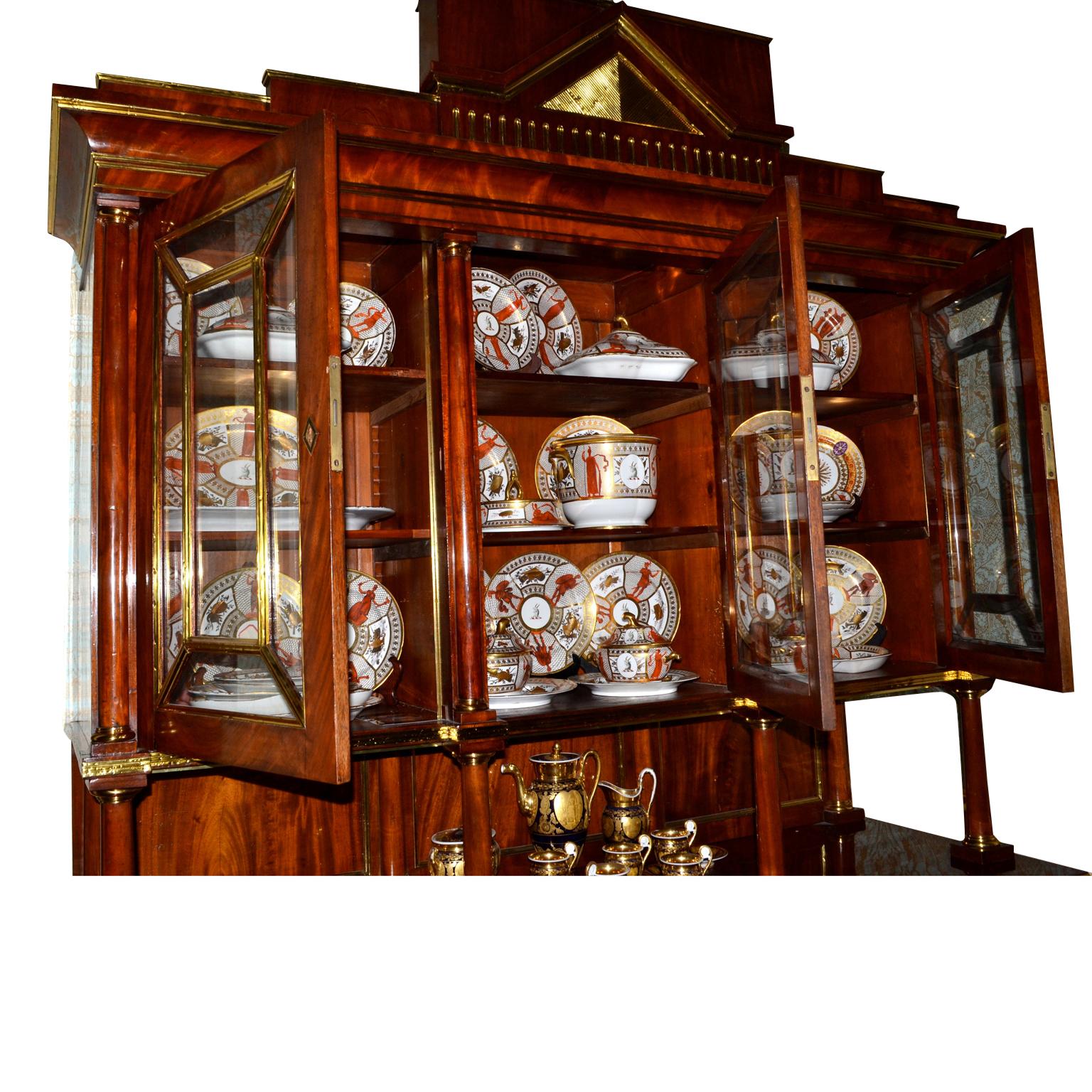 18th Century Imperial Russian Gilt Bronze, Brass and Mahogany Display Cabinet For Sale 4