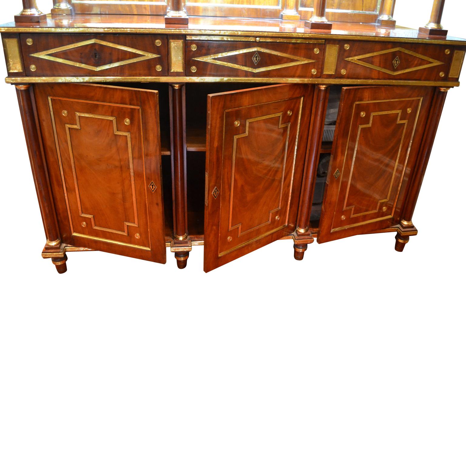 18th Century Imperial Russian Gilt Bronze, Brass and Mahogany Display Cabinet For Sale 6