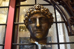 Feine Skulptur des Apollo, Keramik mit metallähnlicher Oberfläche