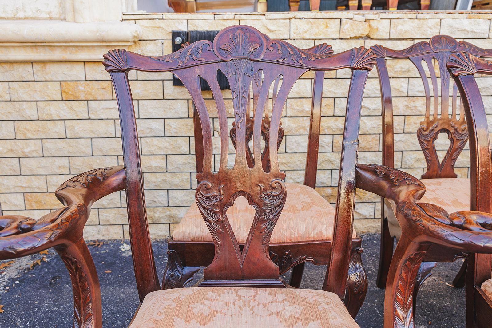 A fine set of 8 19th c Irish mahogany dining chairs by Butler of Dublin For Sale 1