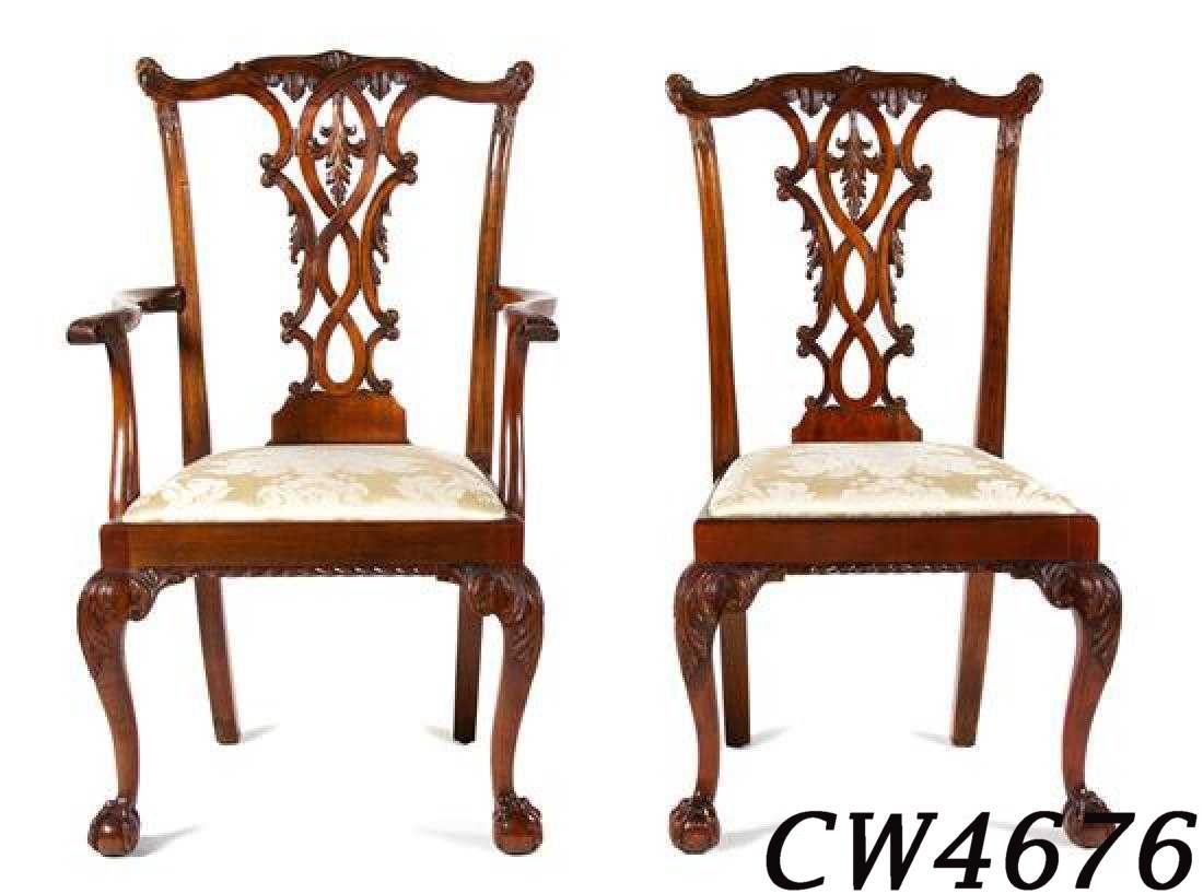 A fine set of George III style chairs in carved mahogany.
Two (2) armchairs and six (6) side chairs
Dimensions: Height 41