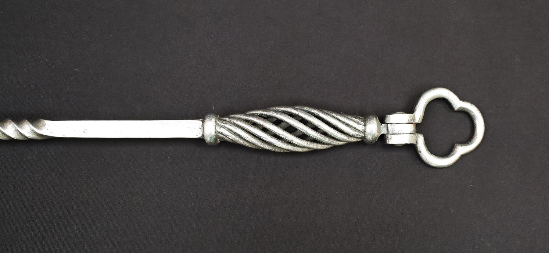 English A fine Set of Polished Wrought-Iron Fire Tools with Clover Leaf For Sale