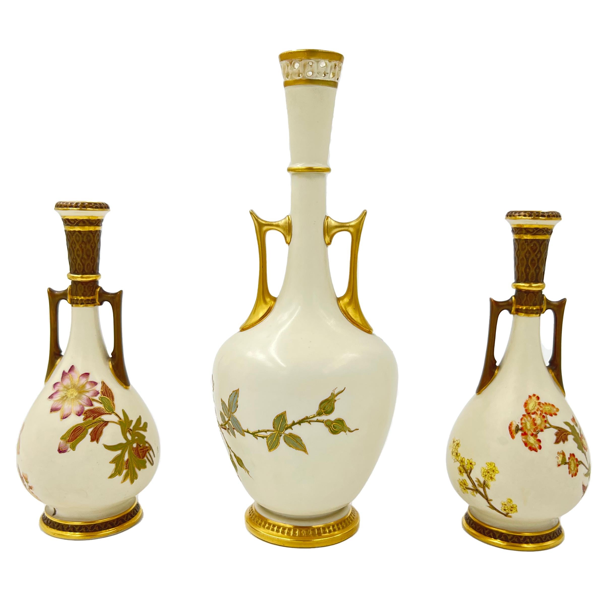 English Fine Set of Three Porcelain Royal Worcester Vases For Sale