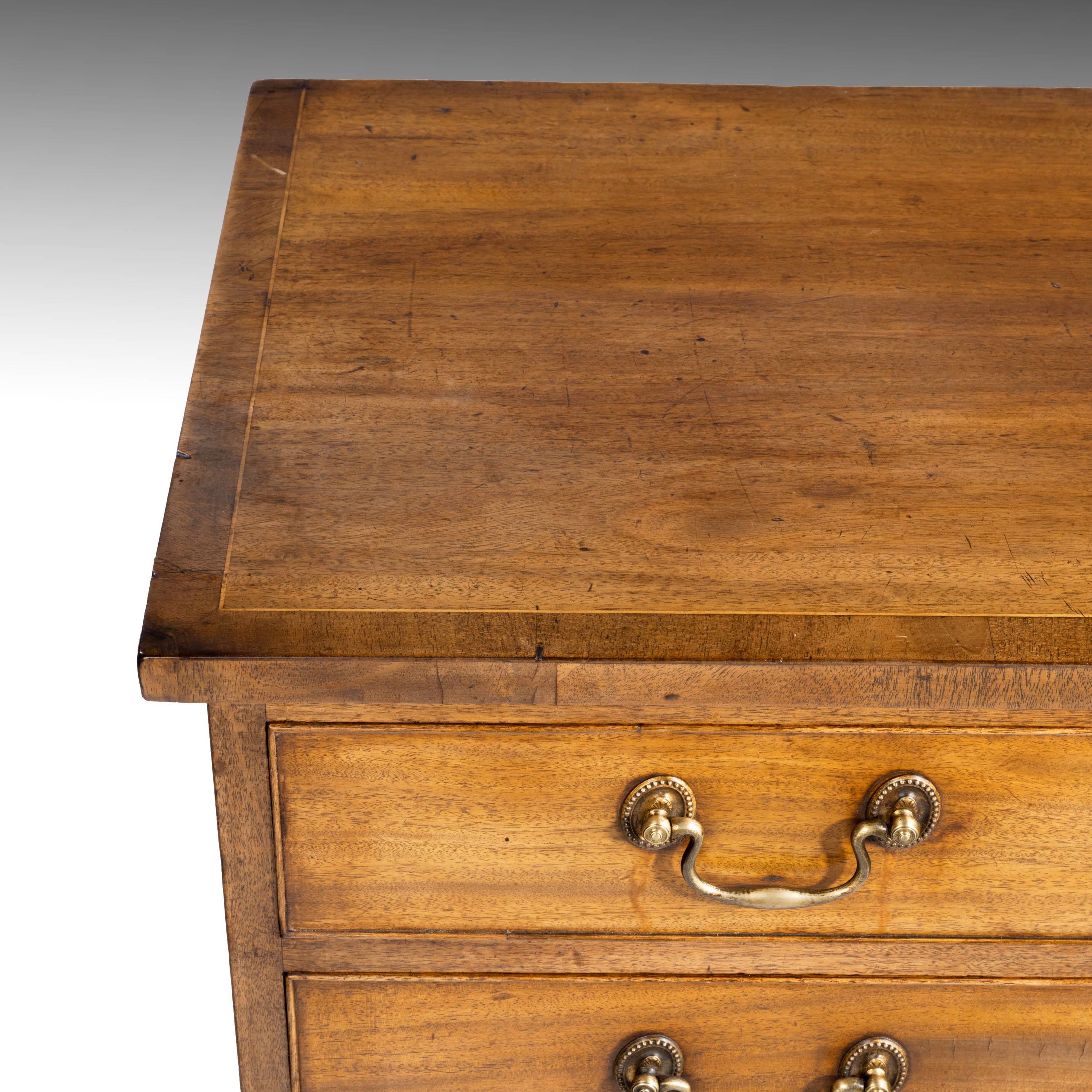 English Fine Sheraton Period Chest of Drawers of Small Proportions