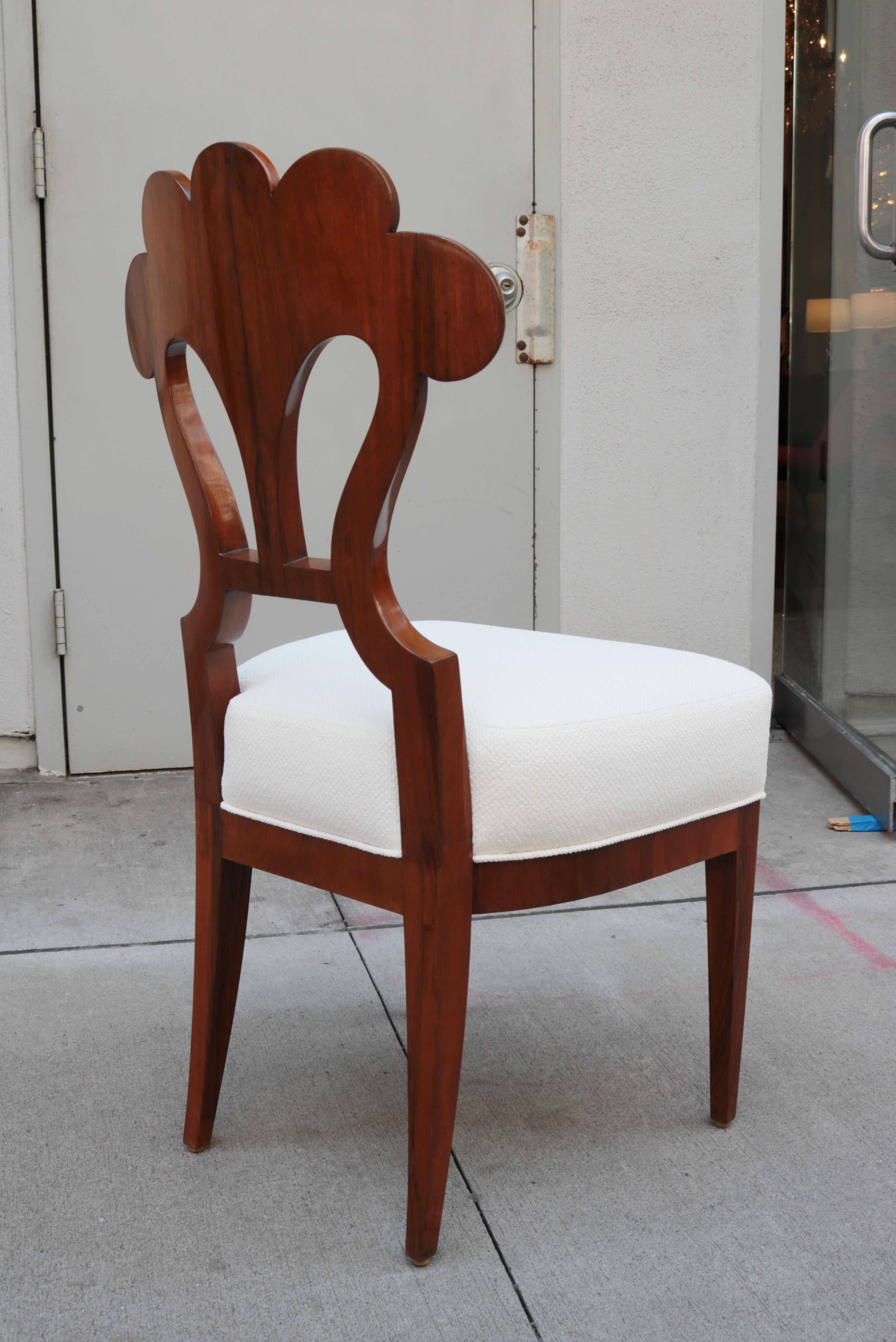 Fine Single Biedermeier Side Chair In Good Condition In New York, NY