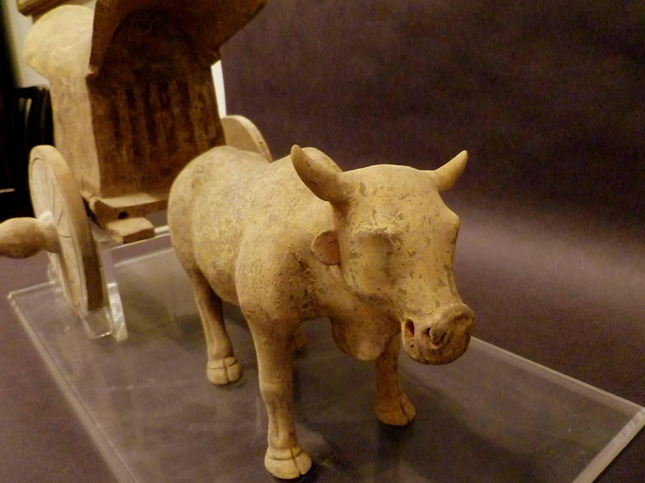 Fine Tang Dynasty Ox Cart Pottery Statue, TL Tested In Good Condition For Sale In Greenwich, CT