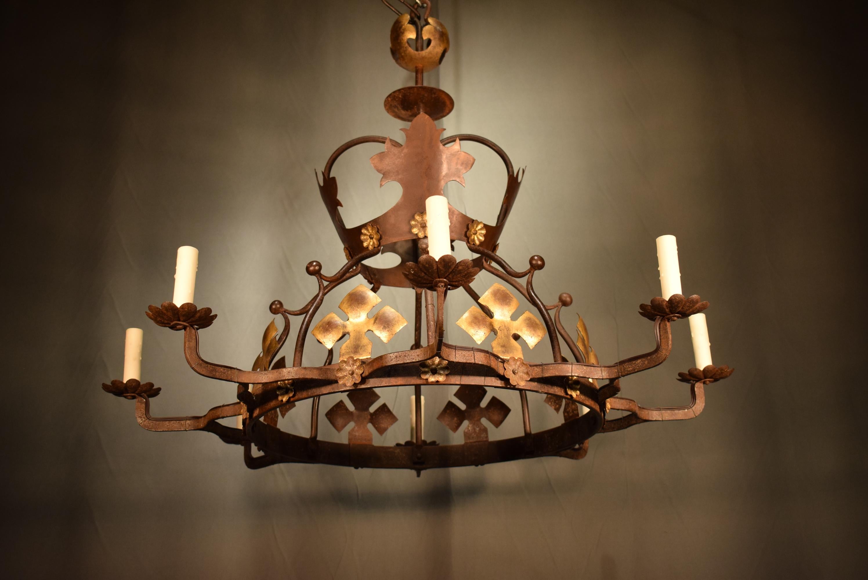A fine Tudor style iron chandelier, France, circa 1940
8 lights. A pair available
Dimensions: Height 31.5