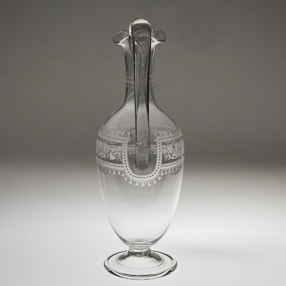Britannique Belle cruche de bordeaux gravée de l'époque victorienne, vers 1870 en vente