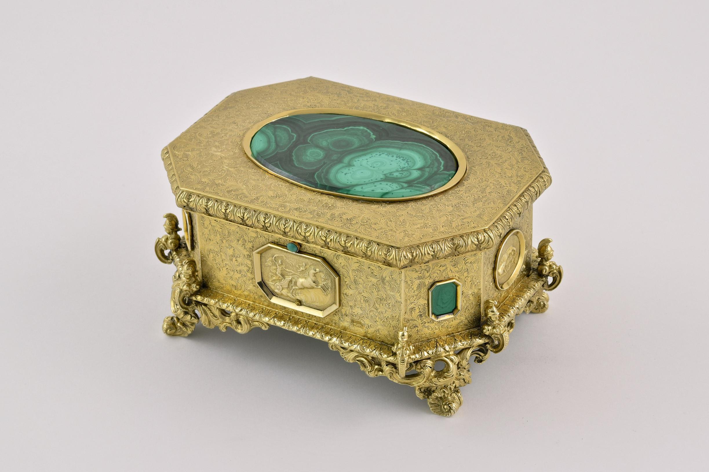 A Fine Victorian Silver-Gilt And Malachite Jewellery Casket For Sale 3