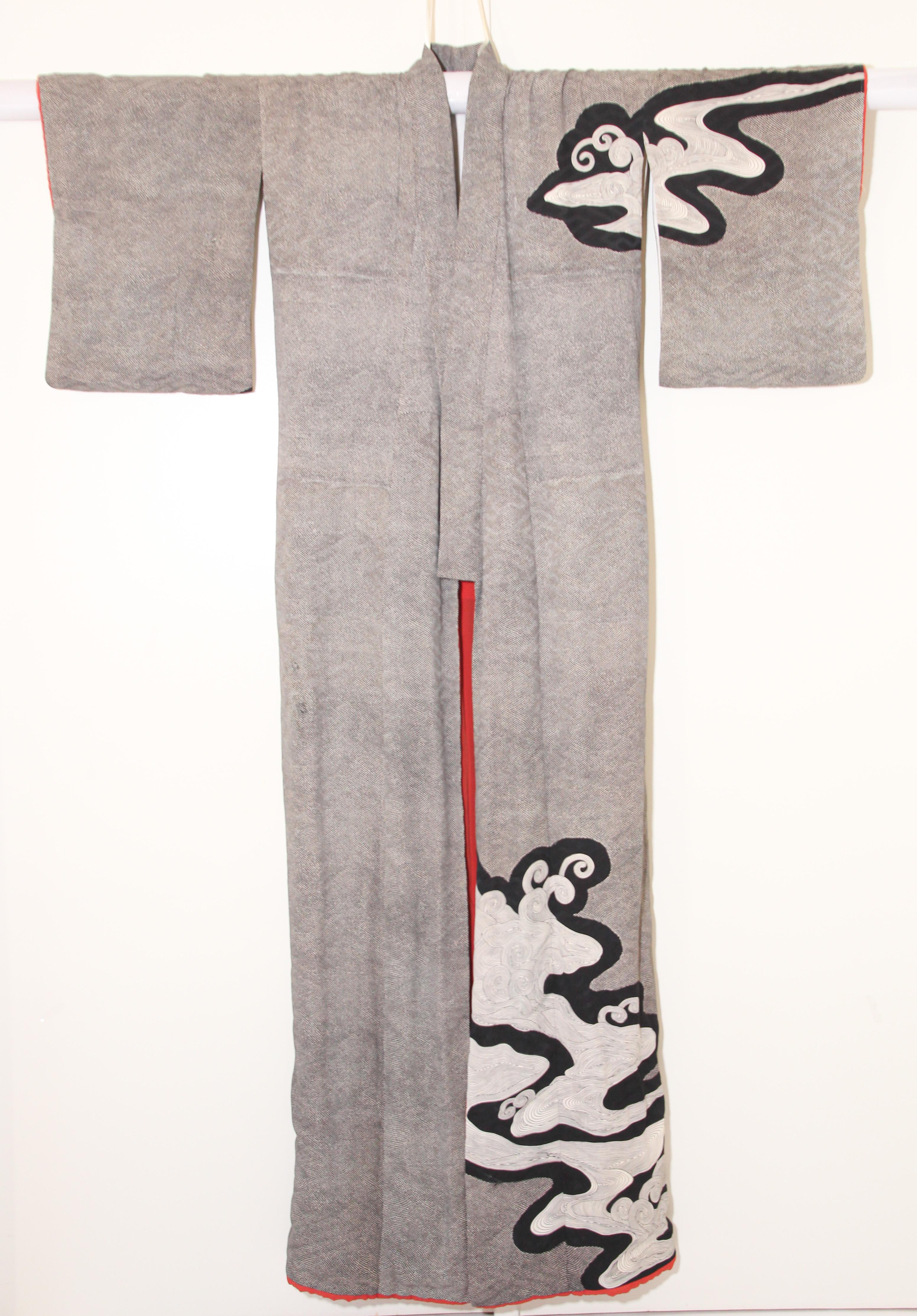 Fine Vintage Japanese Kuro Tomesode Kimono 3